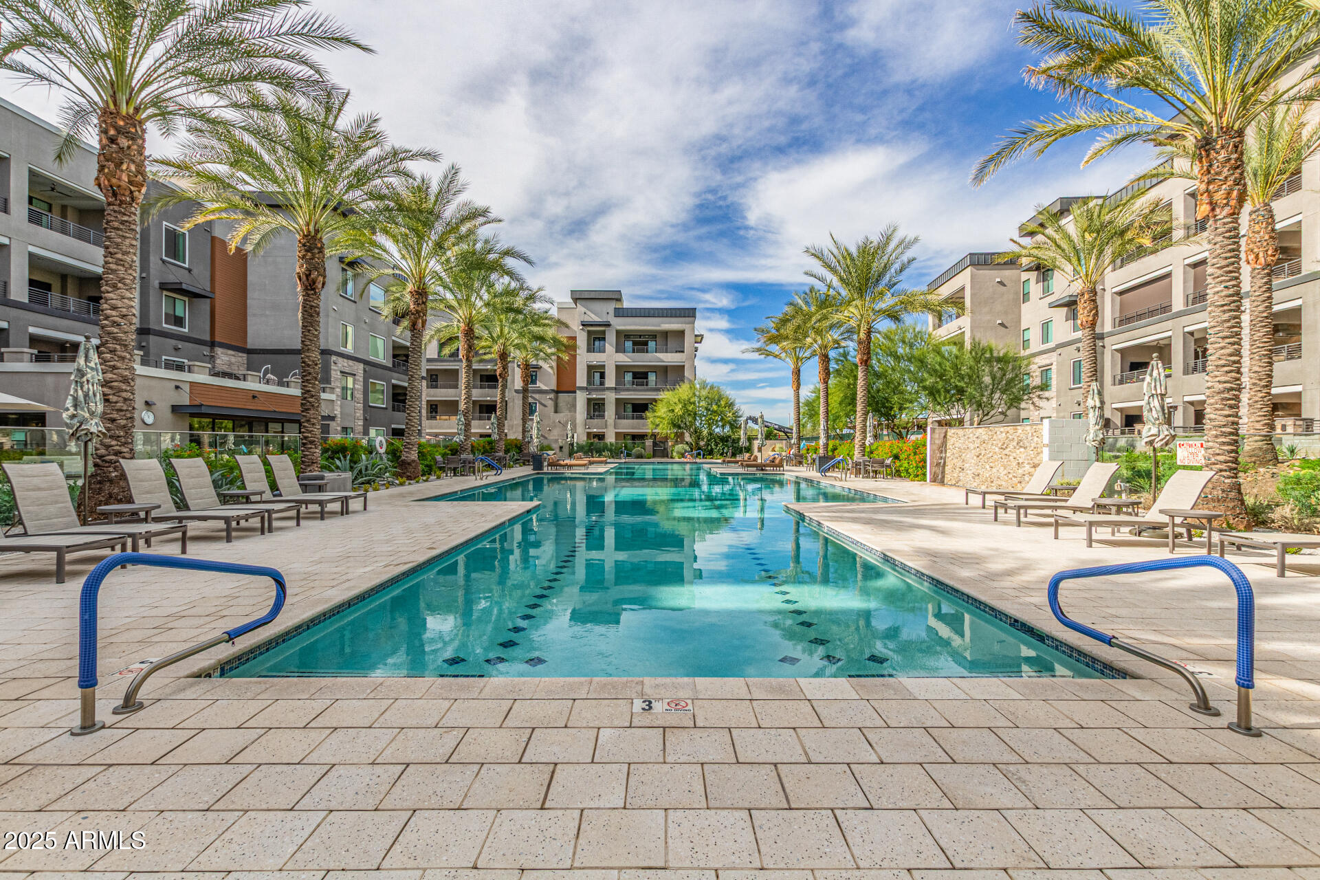 5250 E DEER VALLEY Drive 450