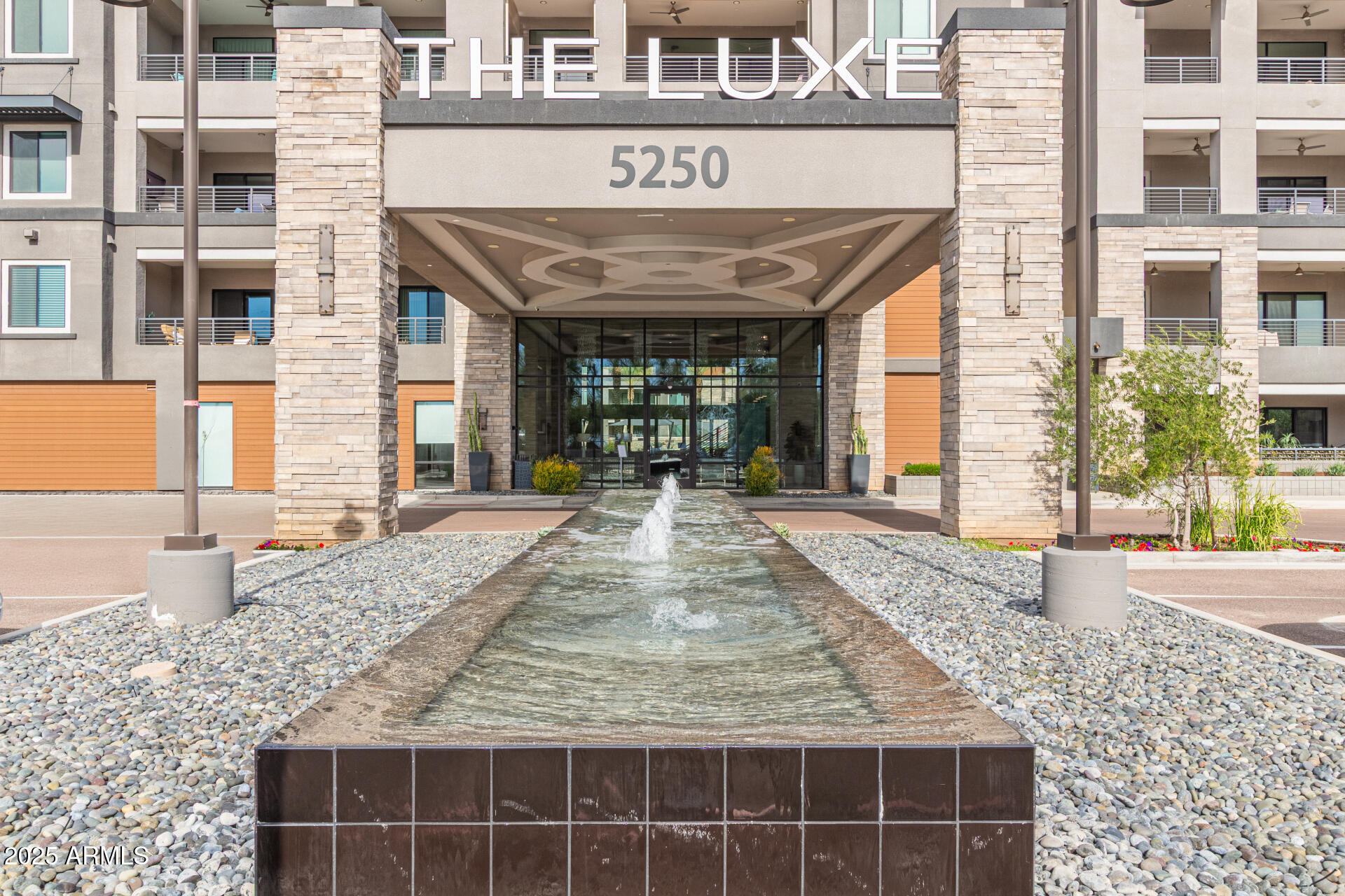 5250 E DEER VALLEY Drive 450