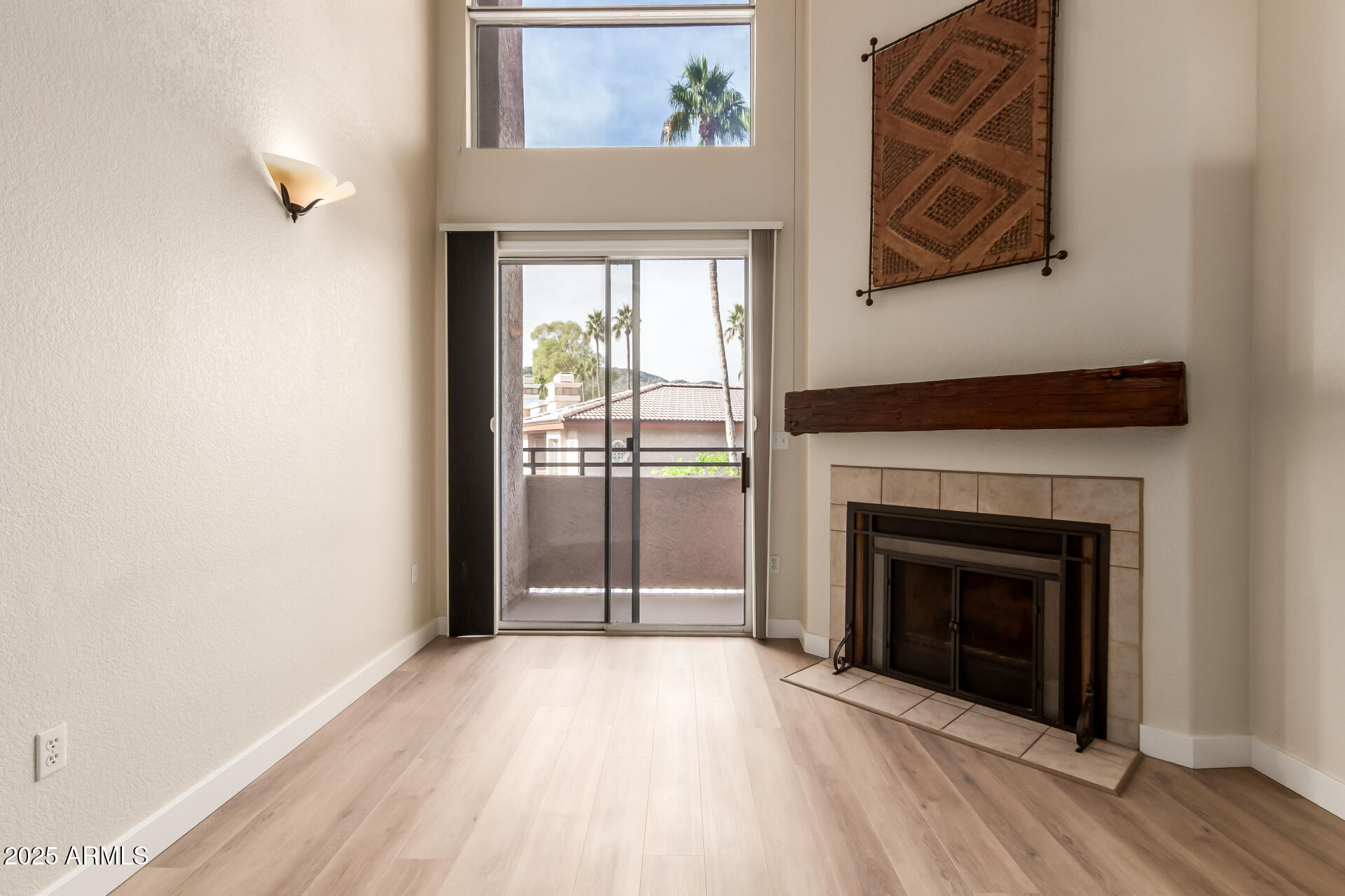 10410 N CAVE CREEK Road 2006