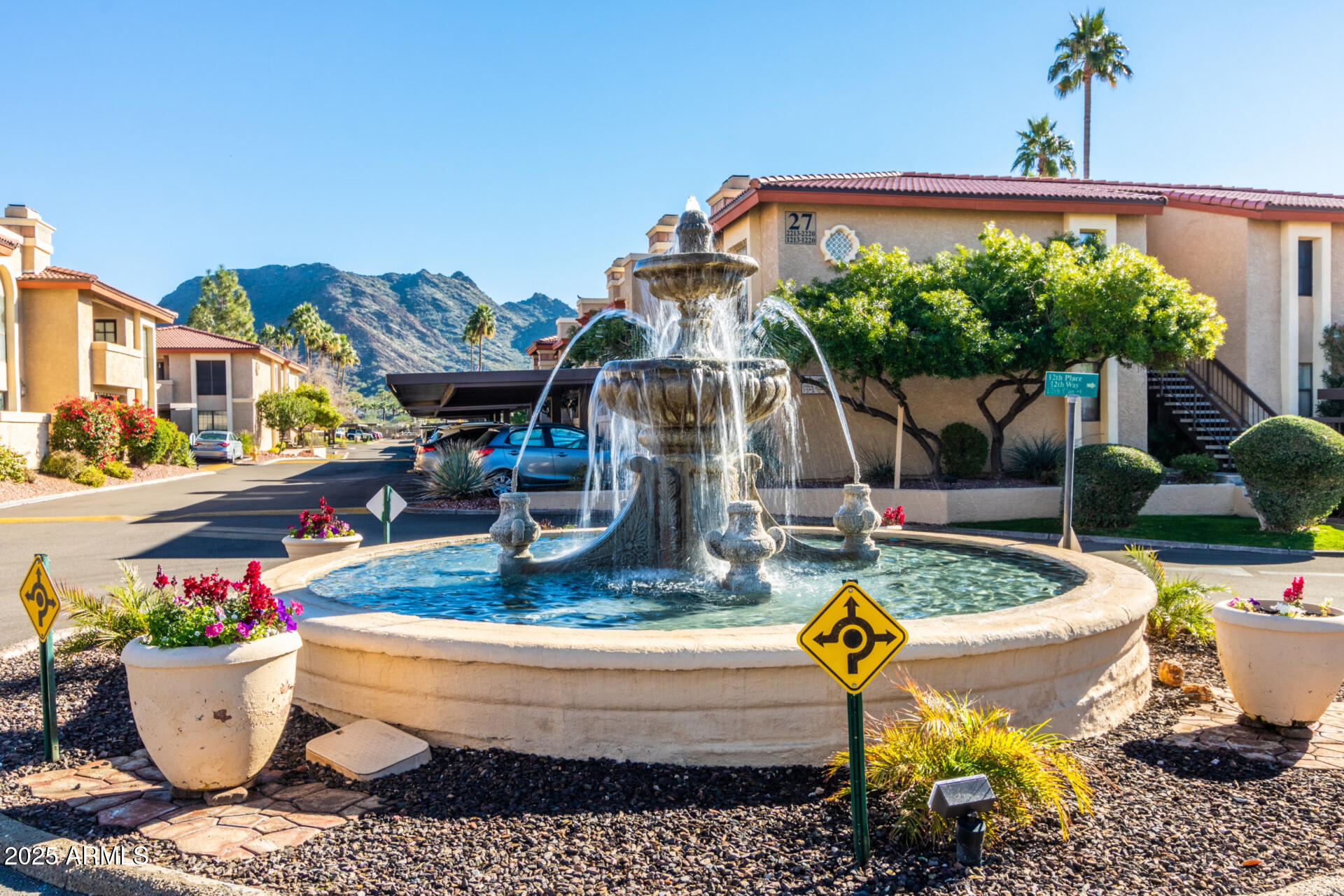 10410 N CAVE CREEK Road 2006