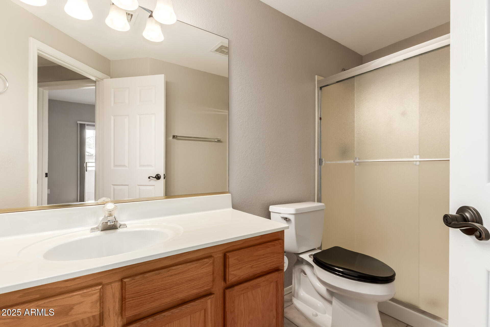 10410 N CAVE CREEK Road 2006