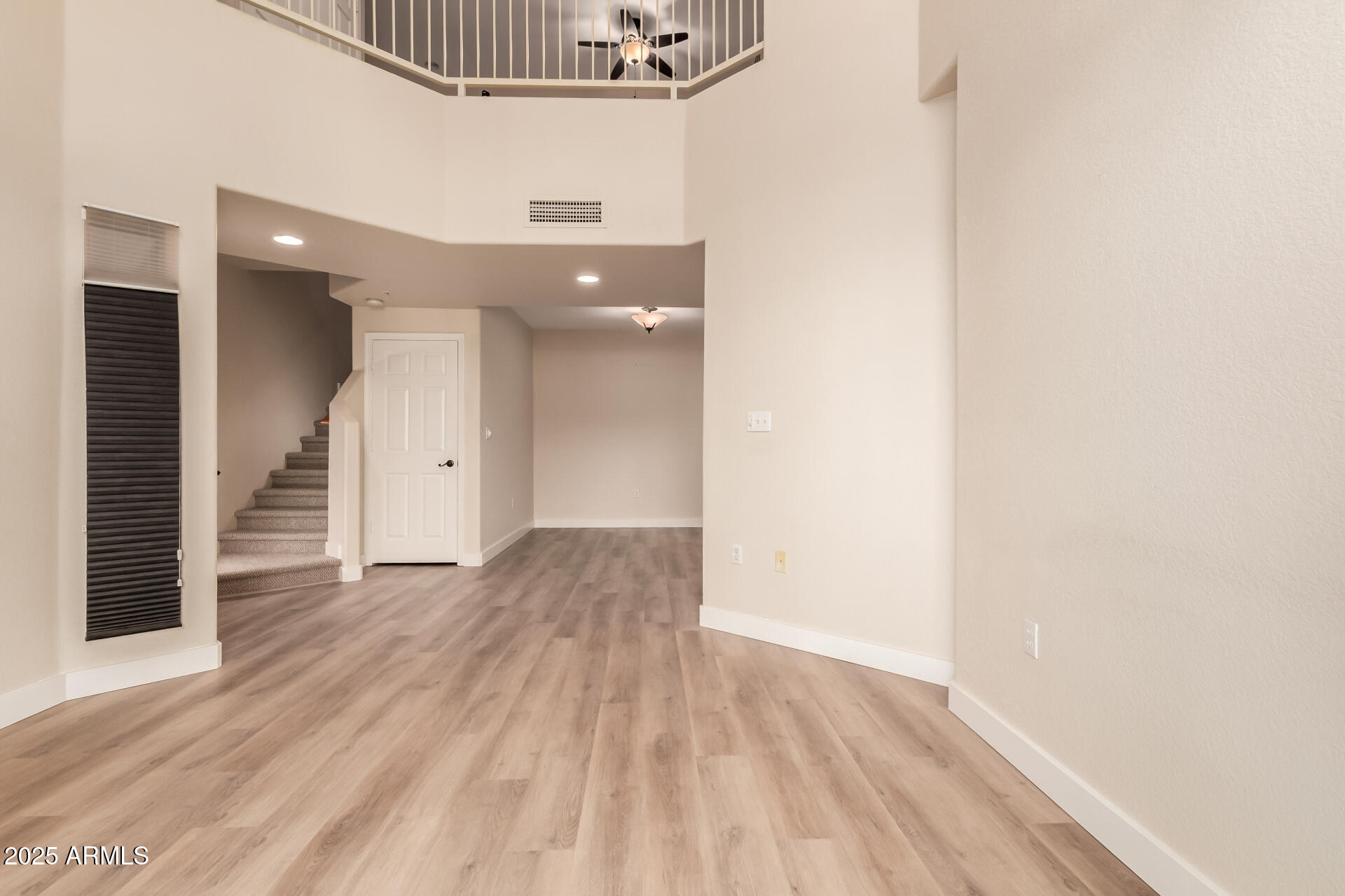 10410 N CAVE CREEK Road 2006