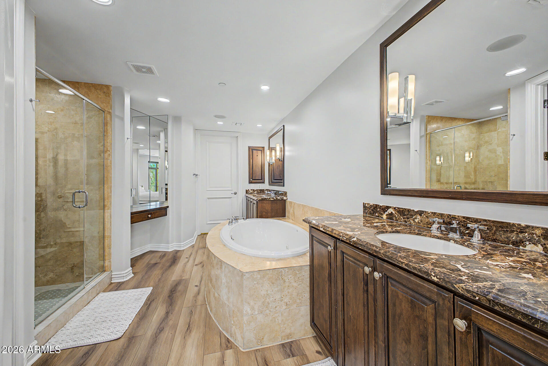 7175 E CAMELBACK Road 309