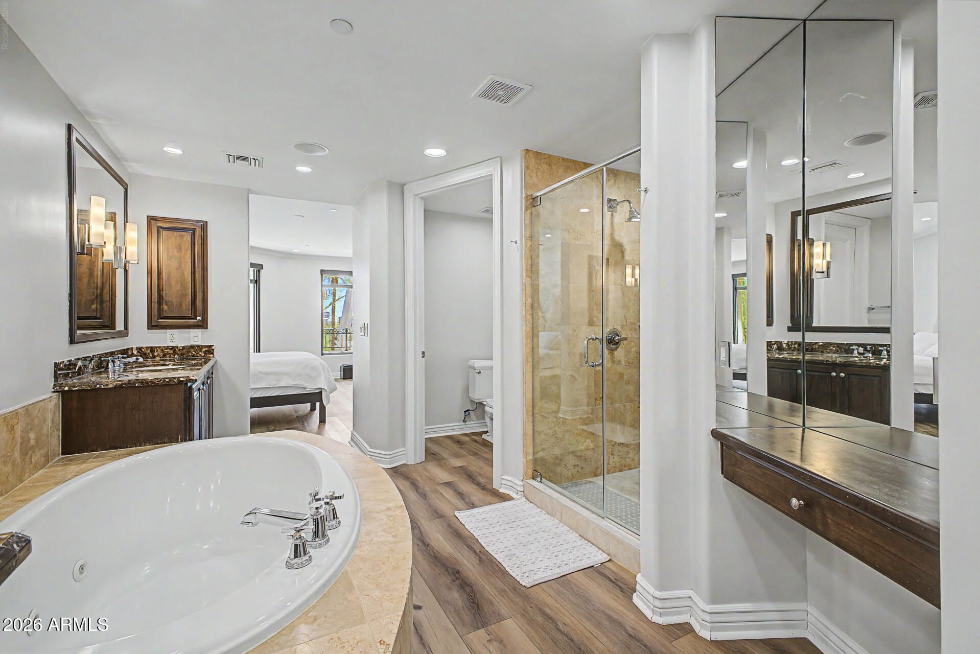 7175 E CAMELBACK Road 309