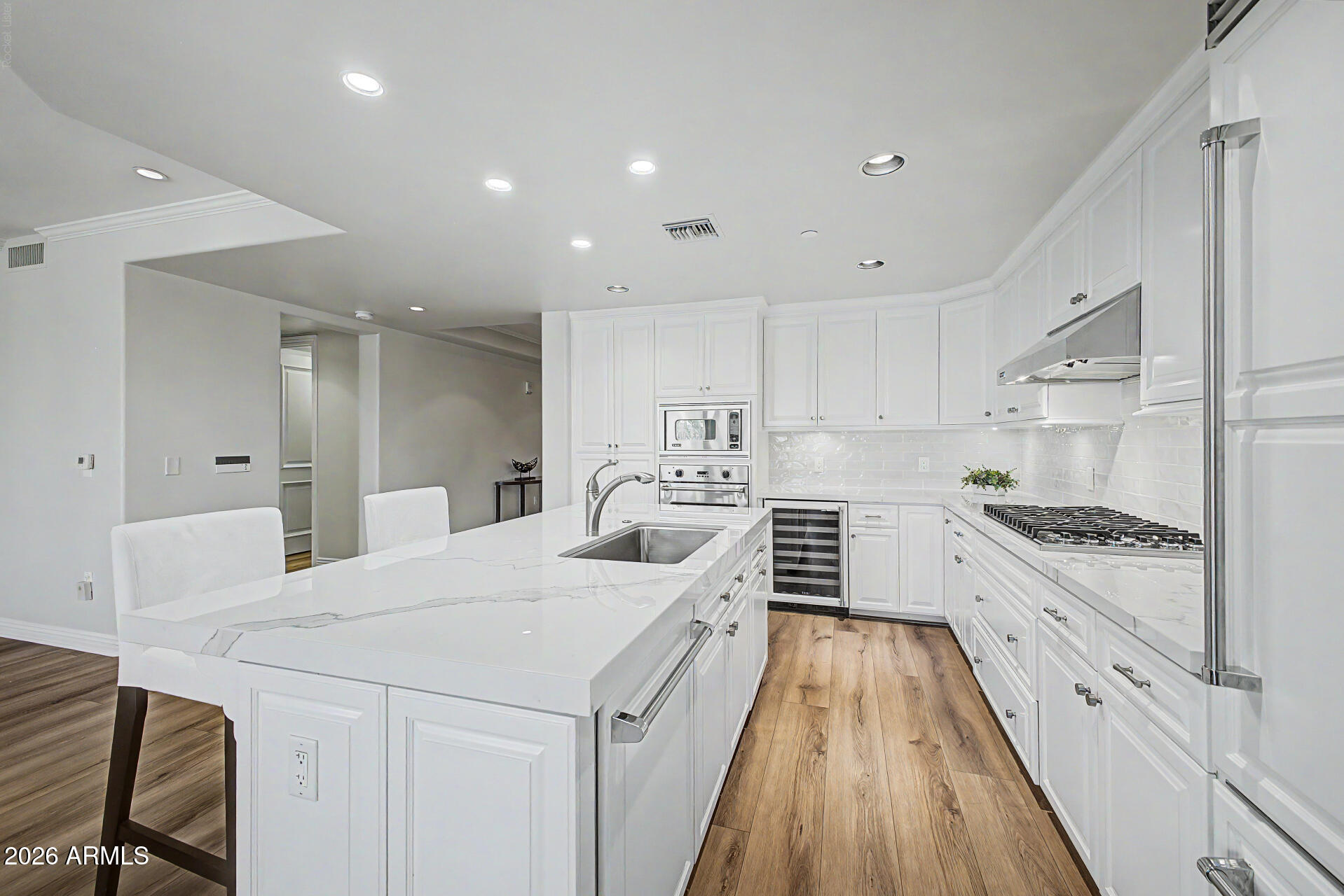 7175 E CAMELBACK Road 309