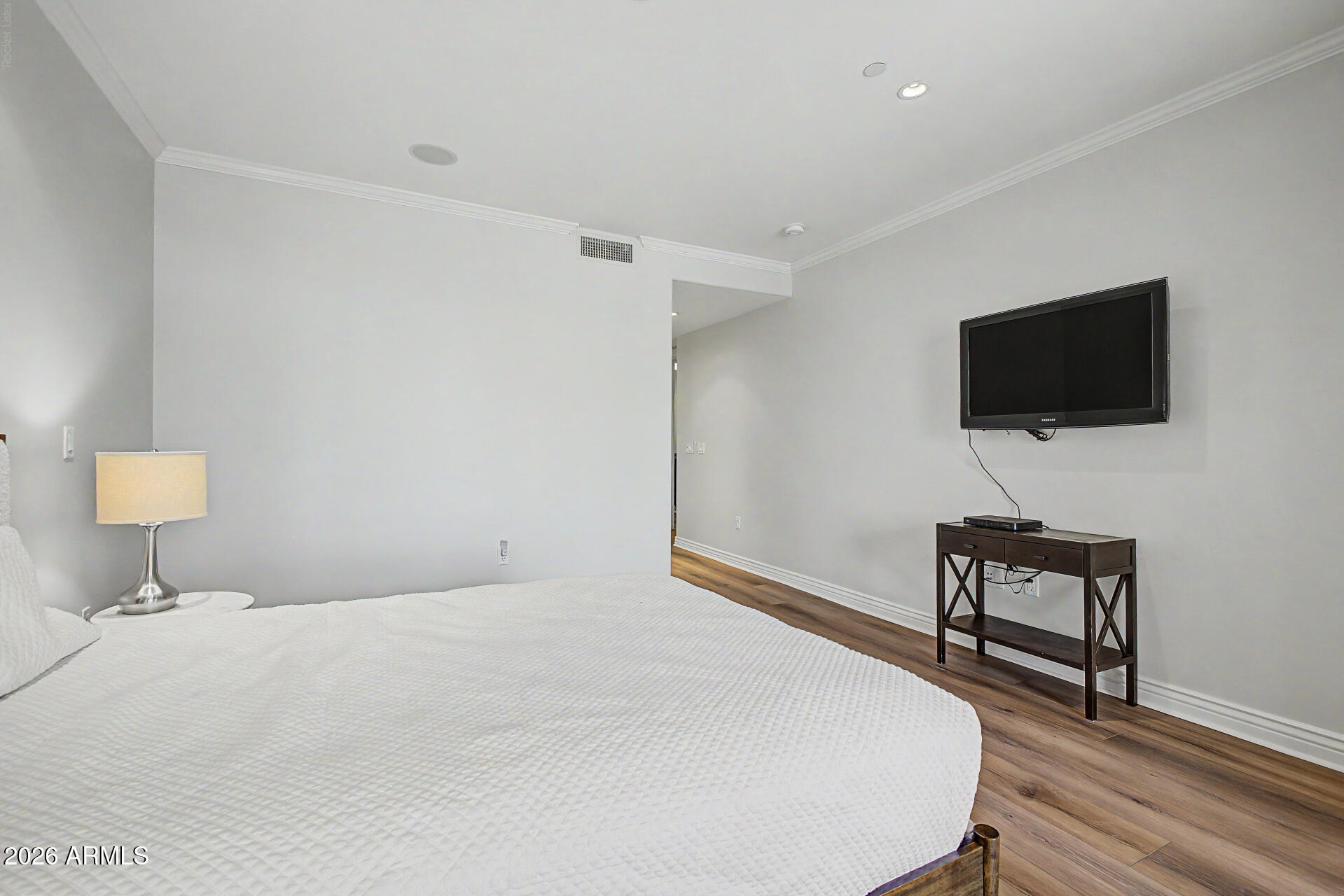 7175 E CAMELBACK Road 309