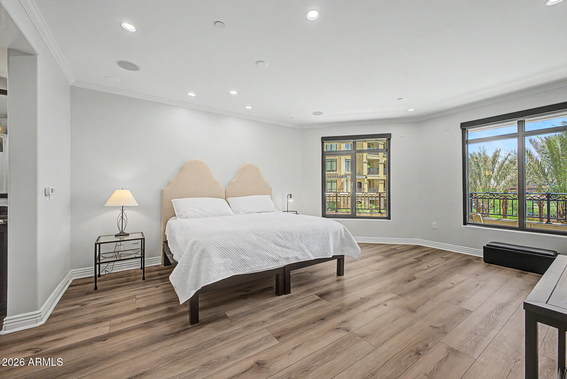 7175 E CAMELBACK Road 309