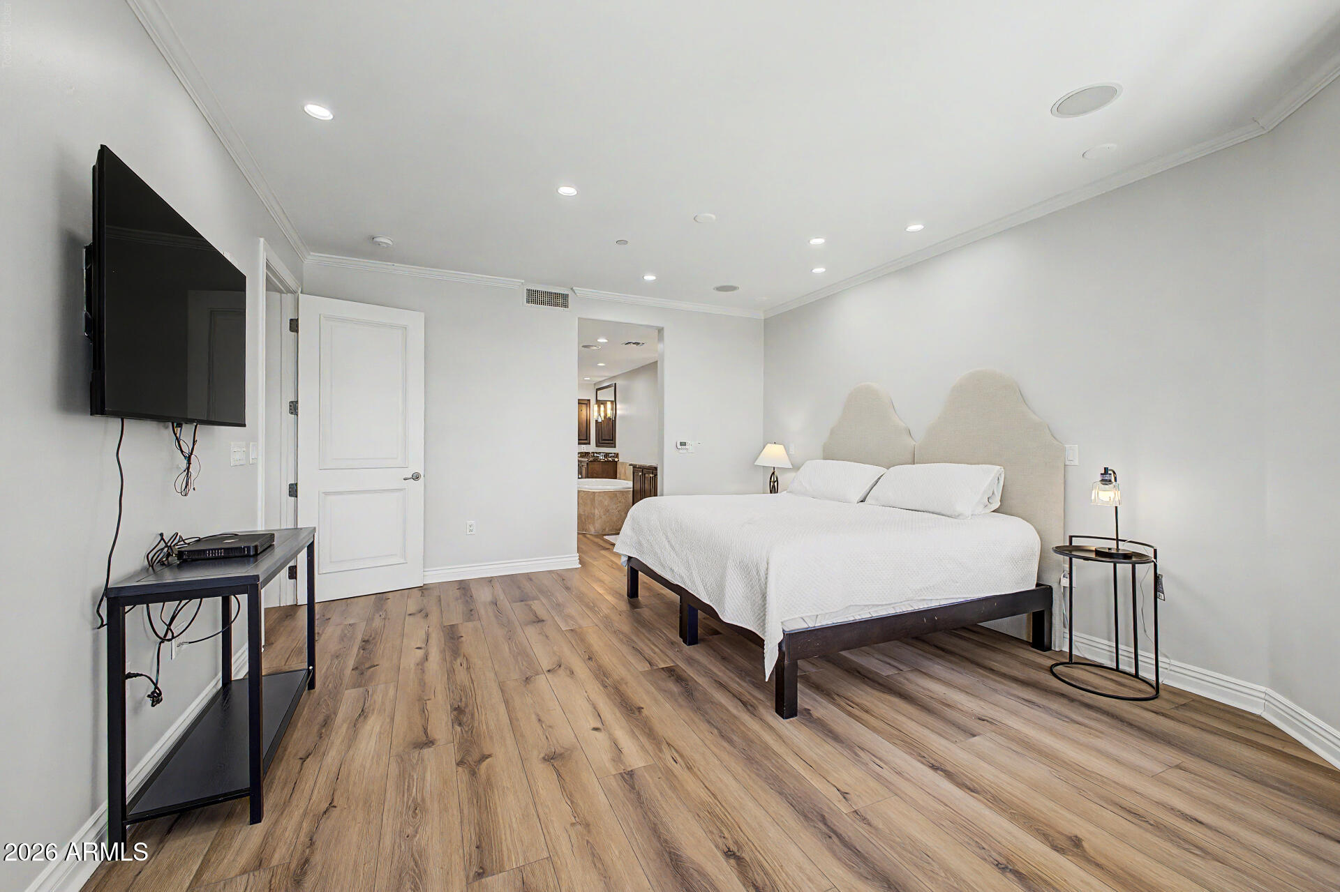 7175 E CAMELBACK Road 309