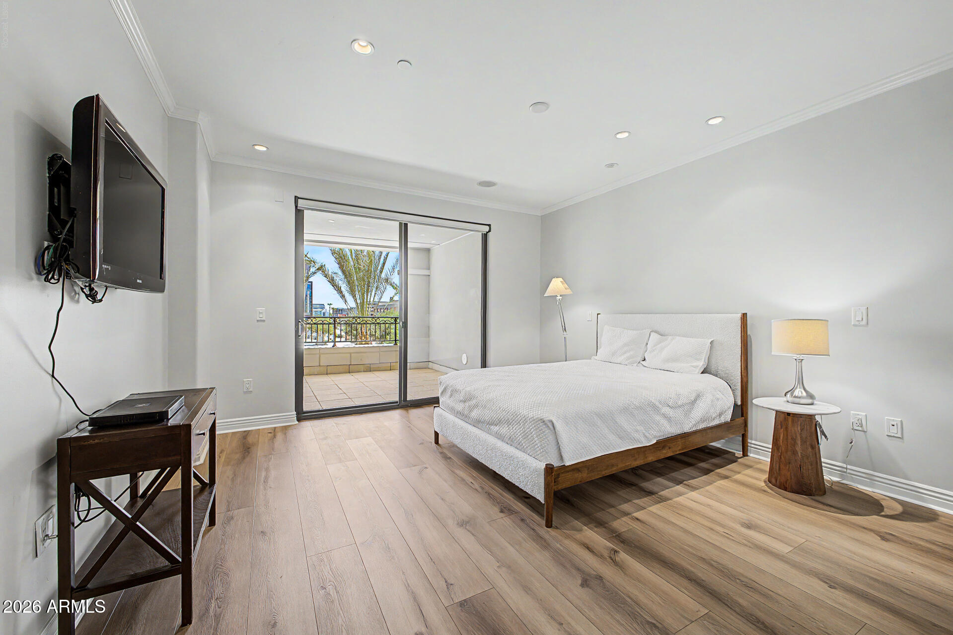 7175 E CAMELBACK Road 309