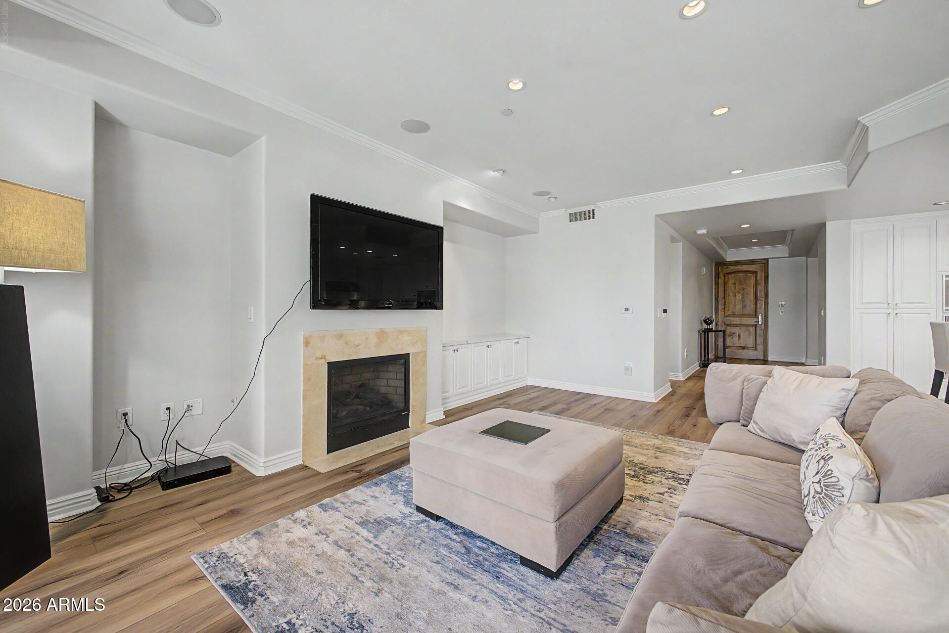 7175 E CAMELBACK Road 309