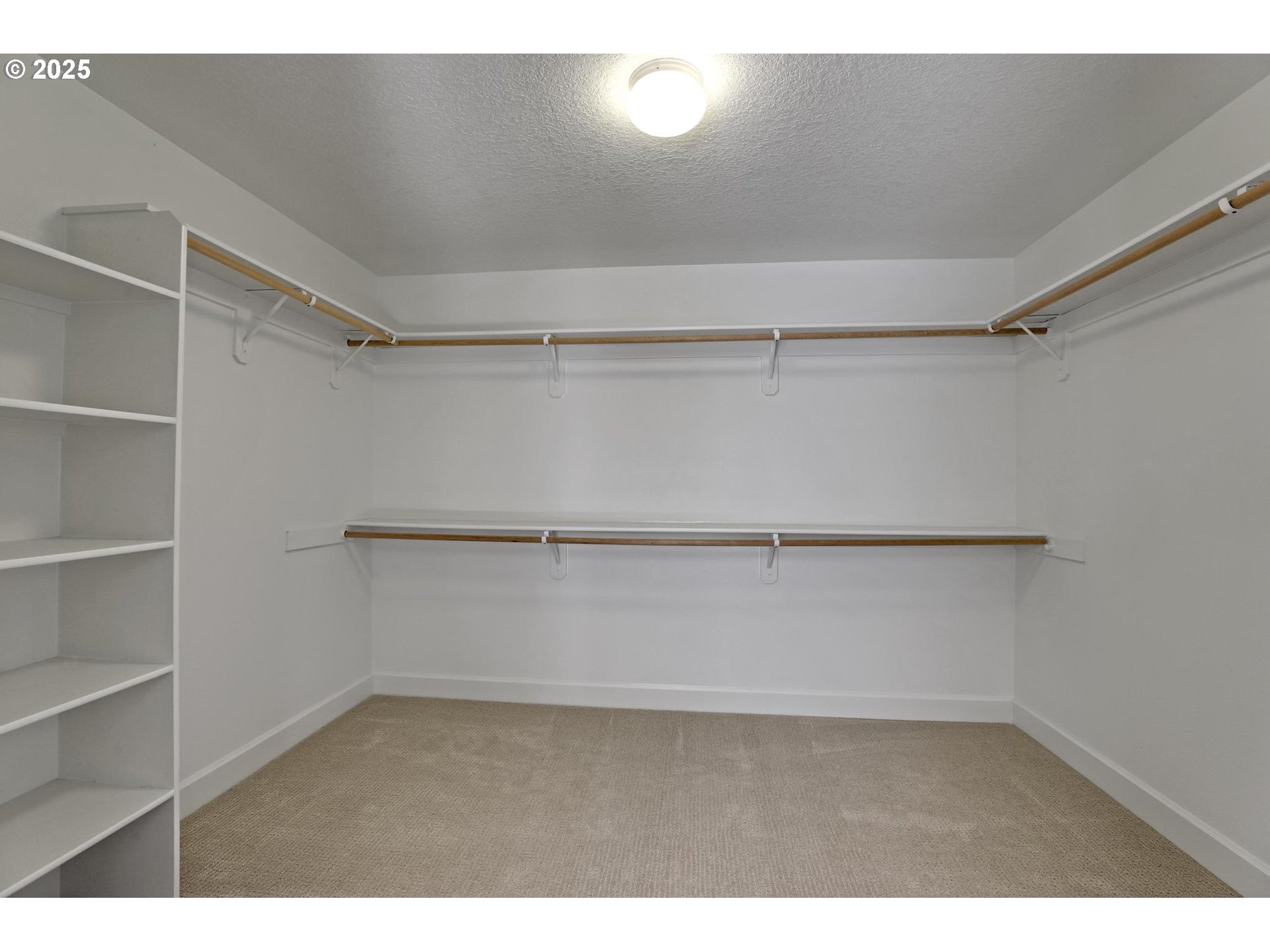 10626 NW GLENMORE WAY