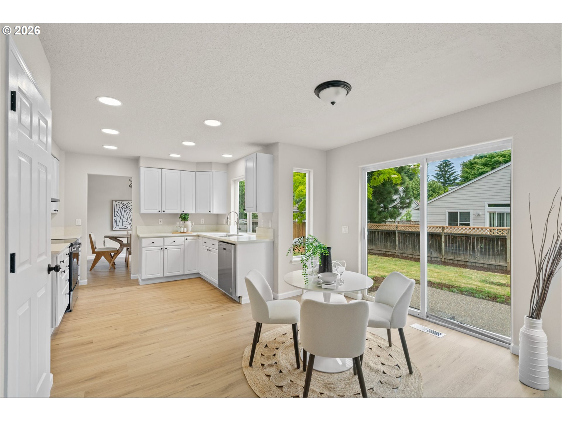 462 SW 211TH AVE