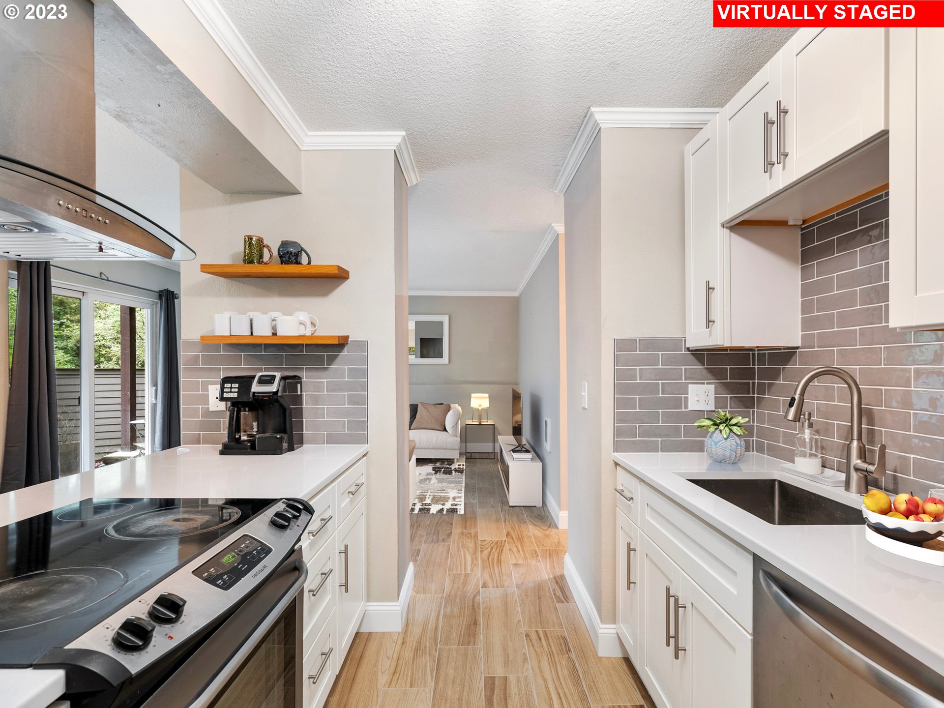 2403 SW NEBRASKA ST 14