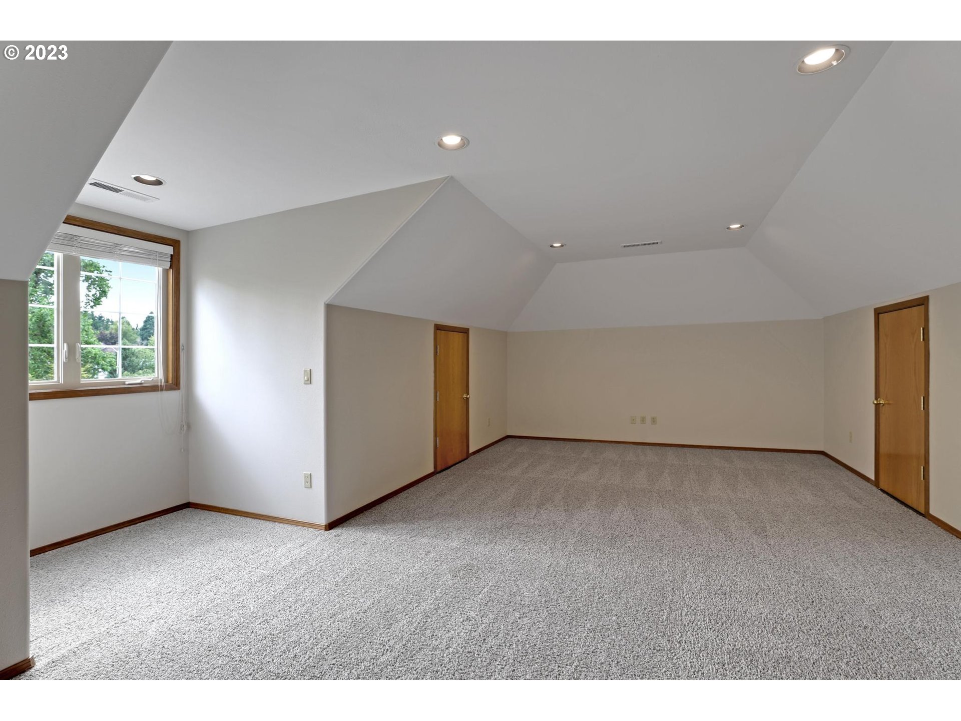 3036 NW BAUER WOODS DR