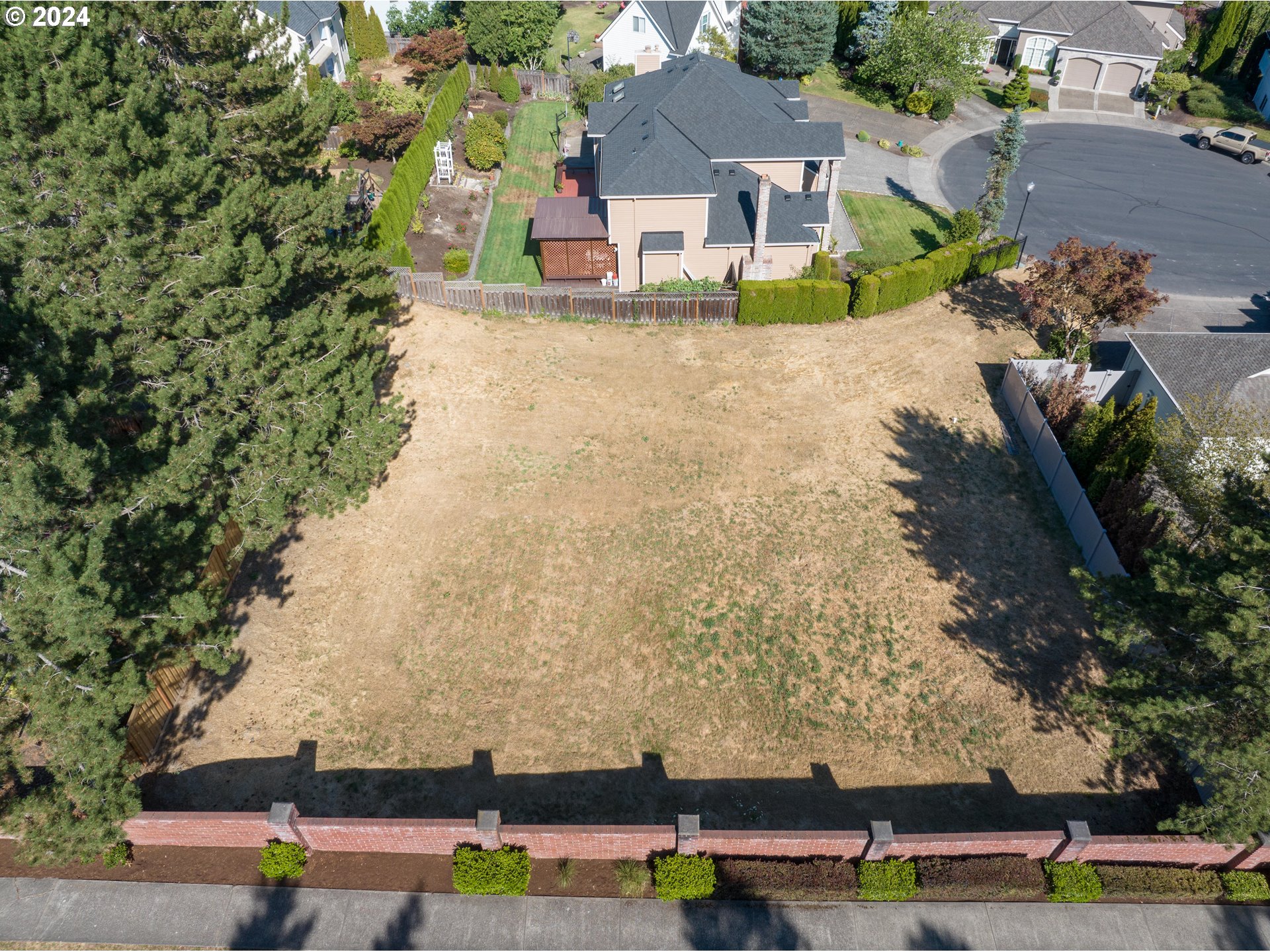 14292 NW LAKESHORE CT