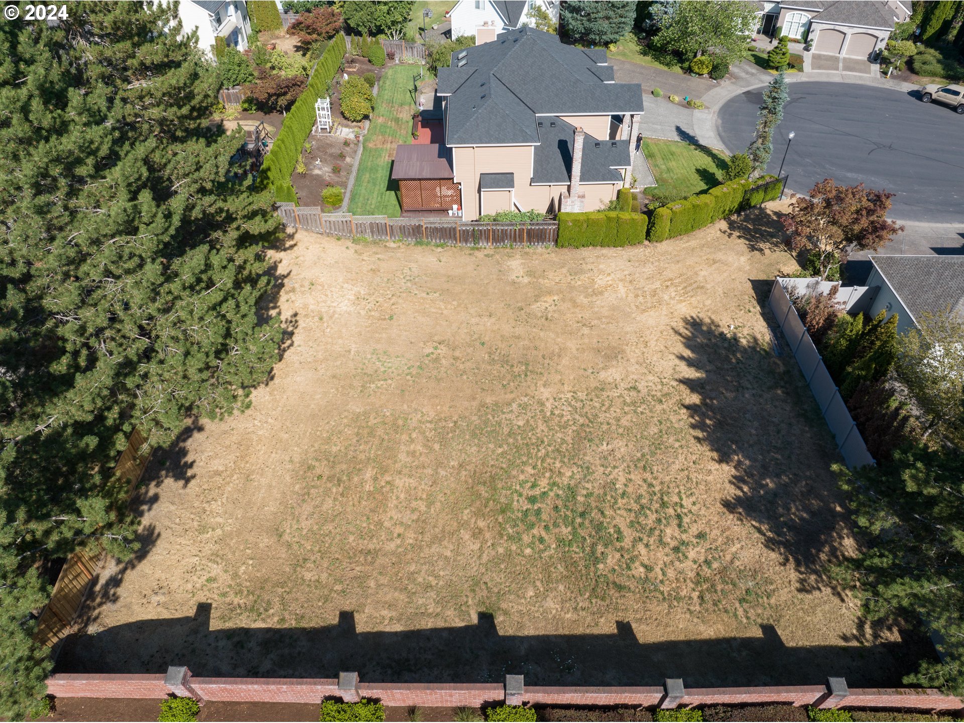 14292 NW LAKESHORE CT