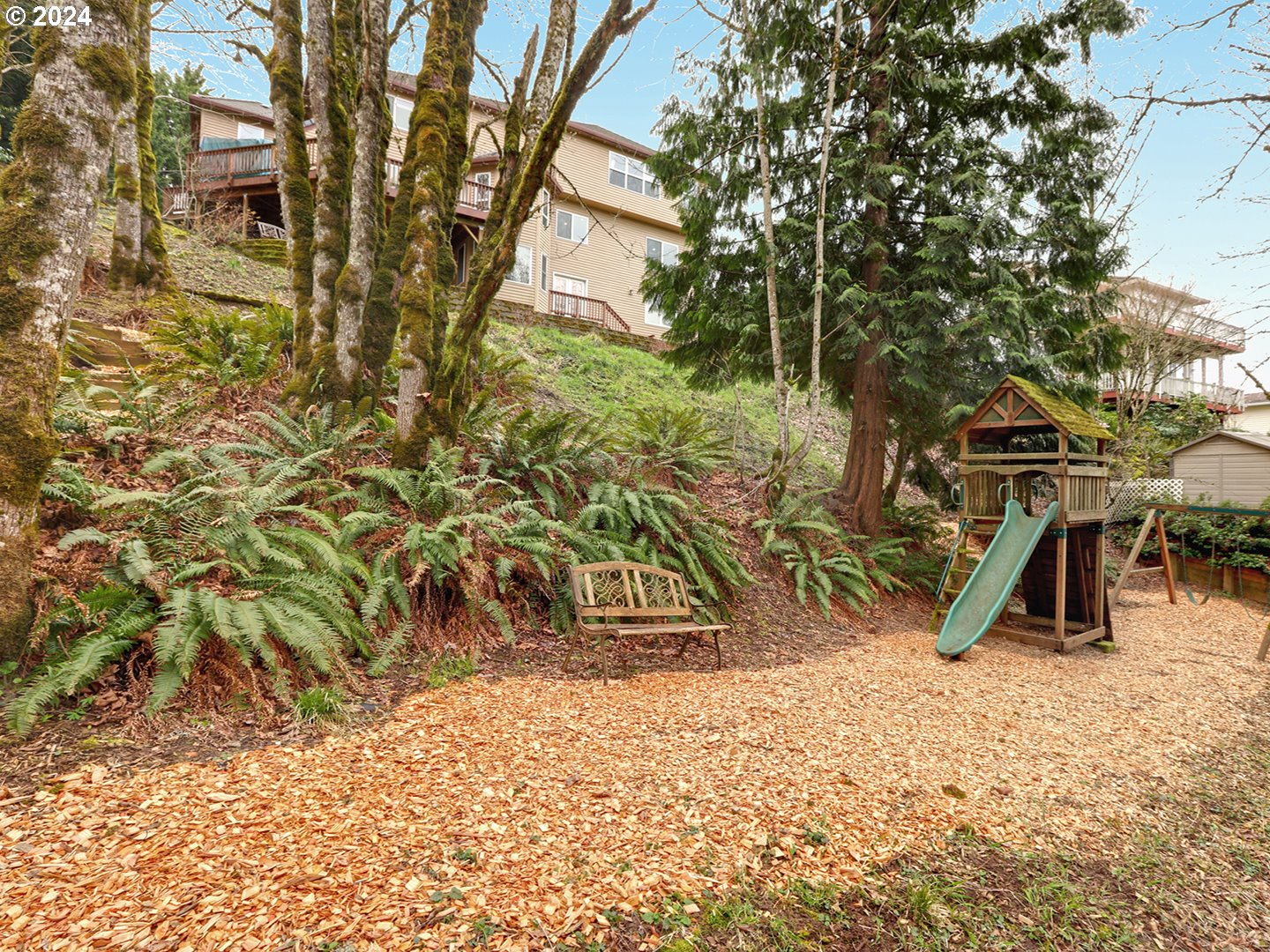 8033 NW HAZELTINE ST