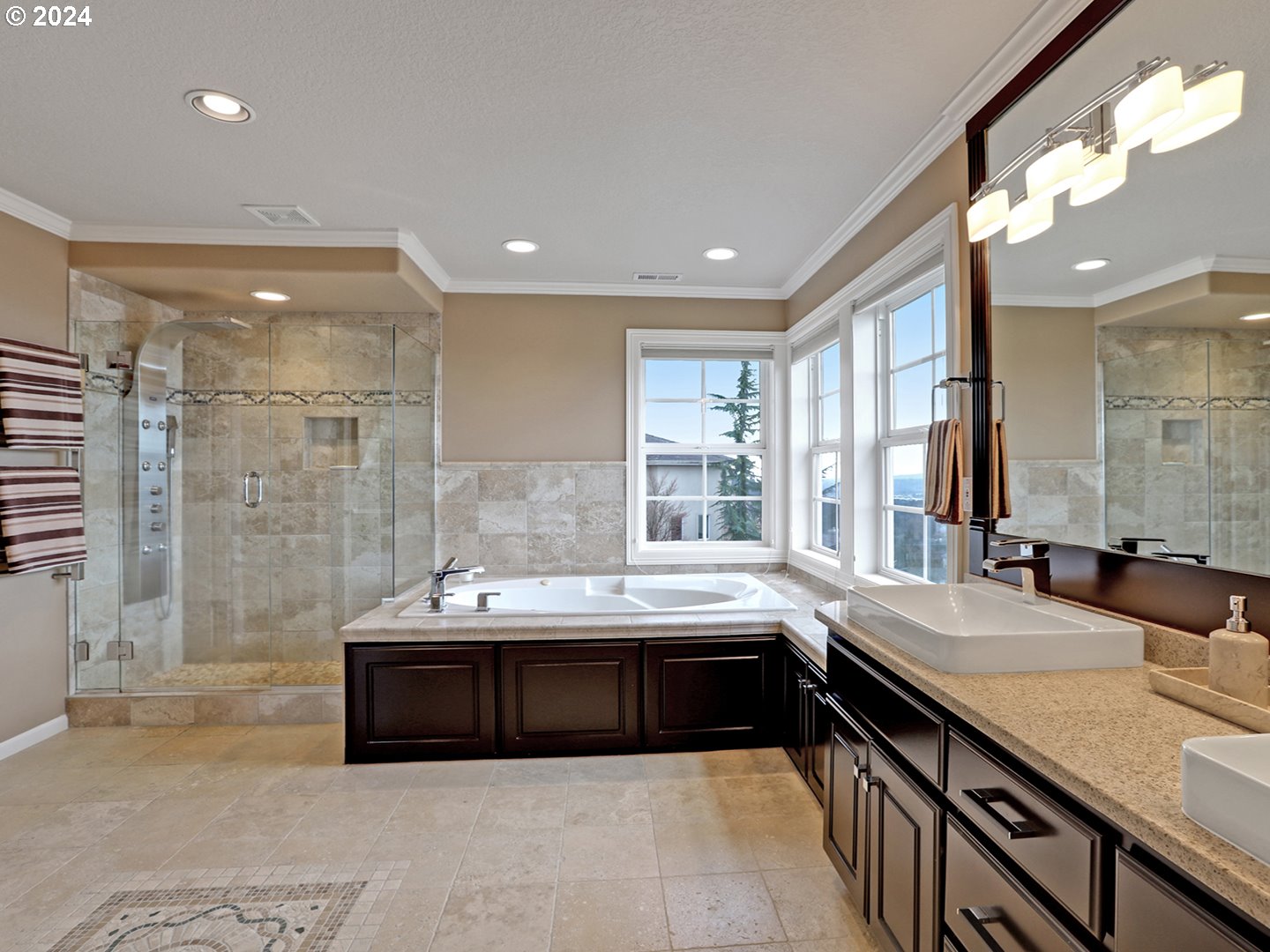 8033 NW HAZELTINE ST