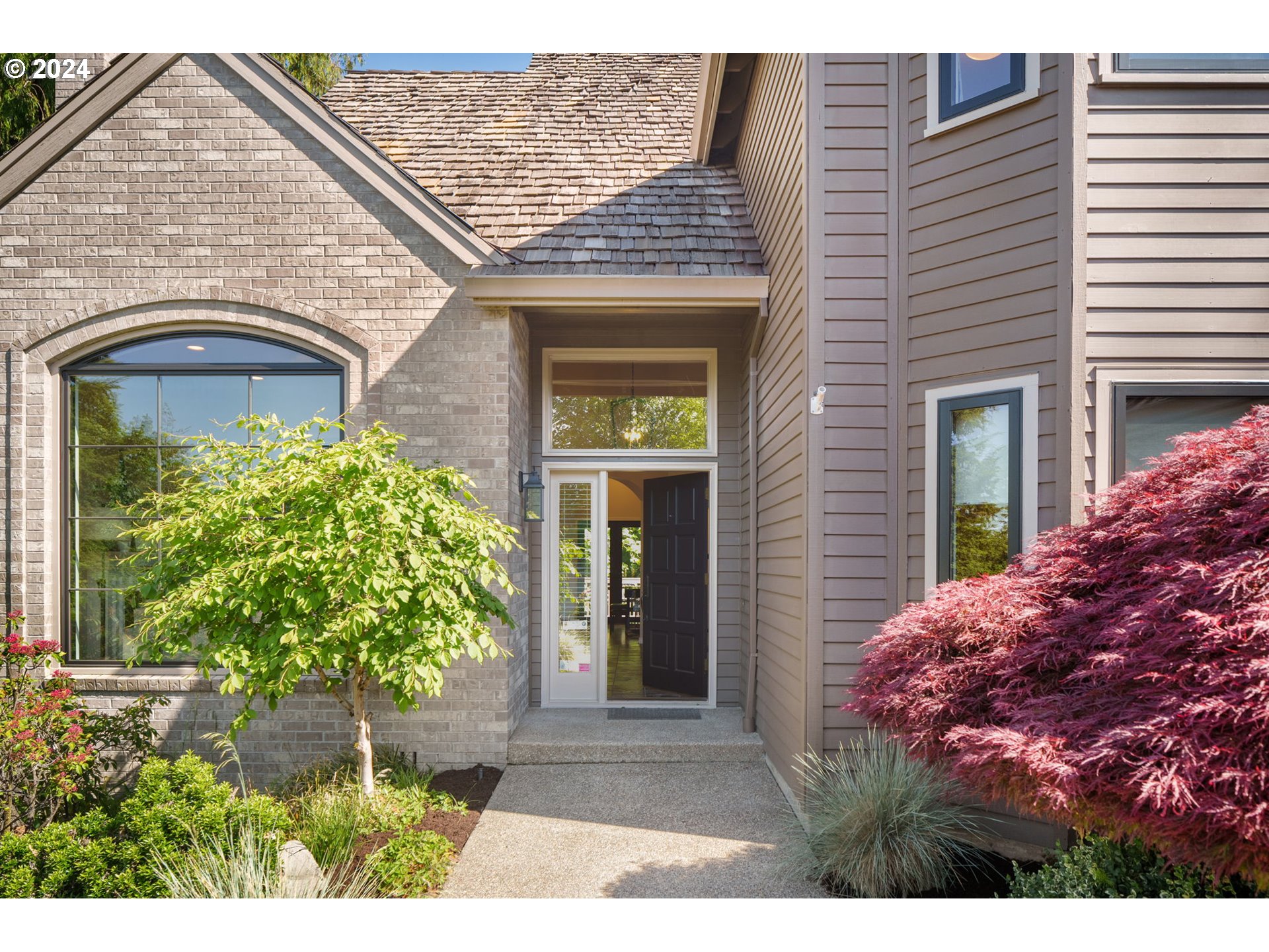 9537 NW BARTHOLOMEW DR