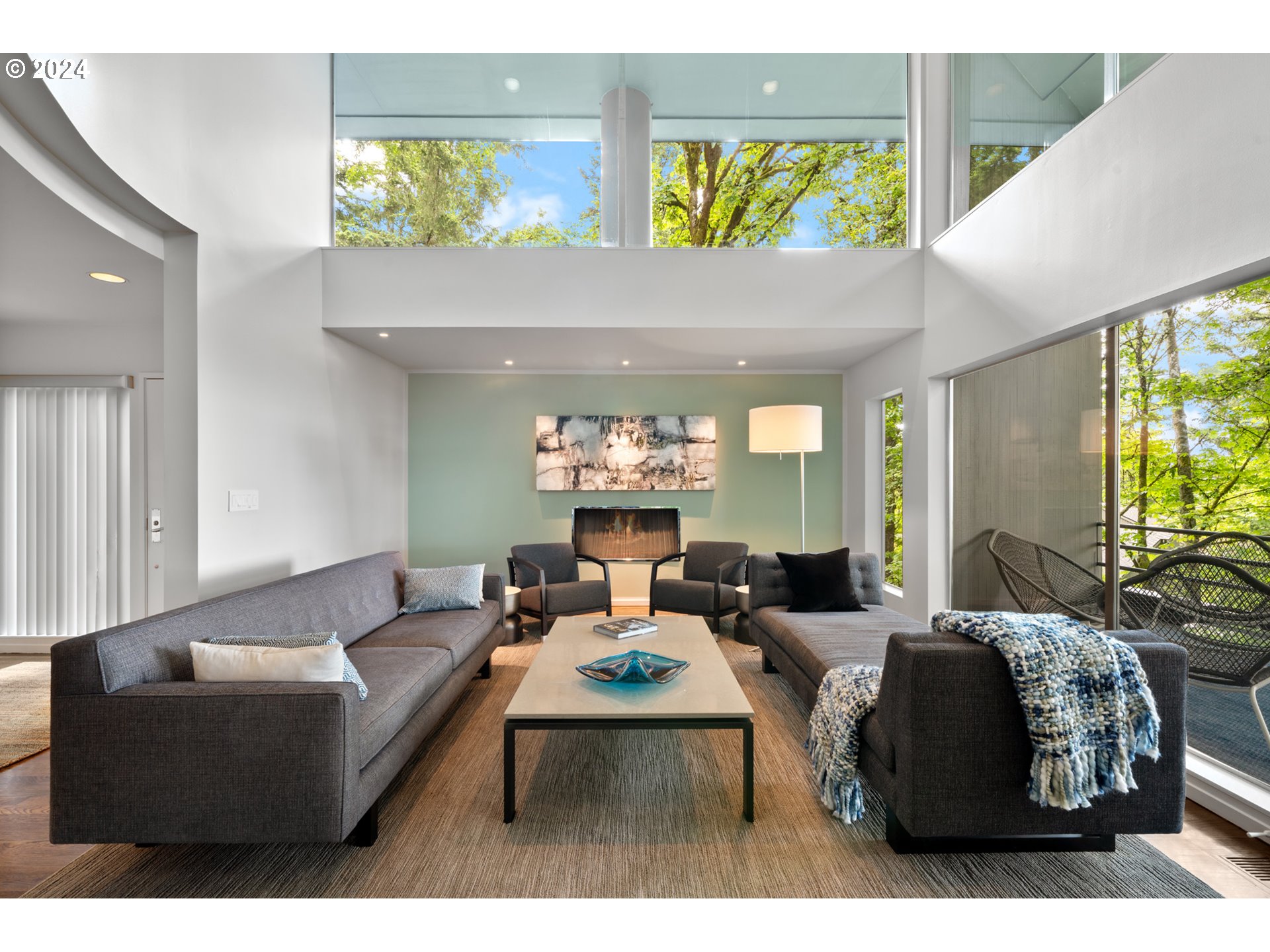 8369 SW MAPLERIDGE DR