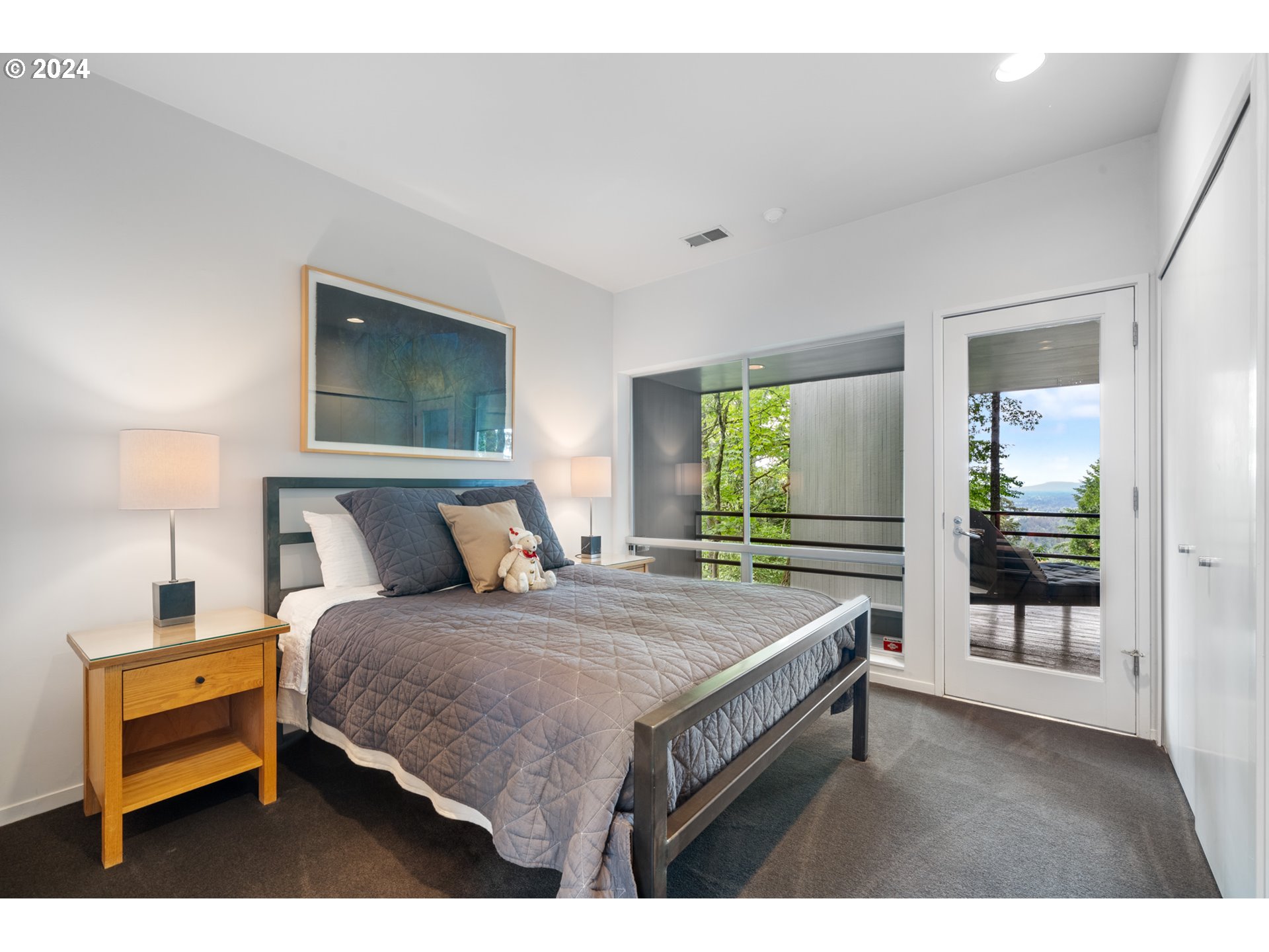 8369 SW MAPLERIDGE DR