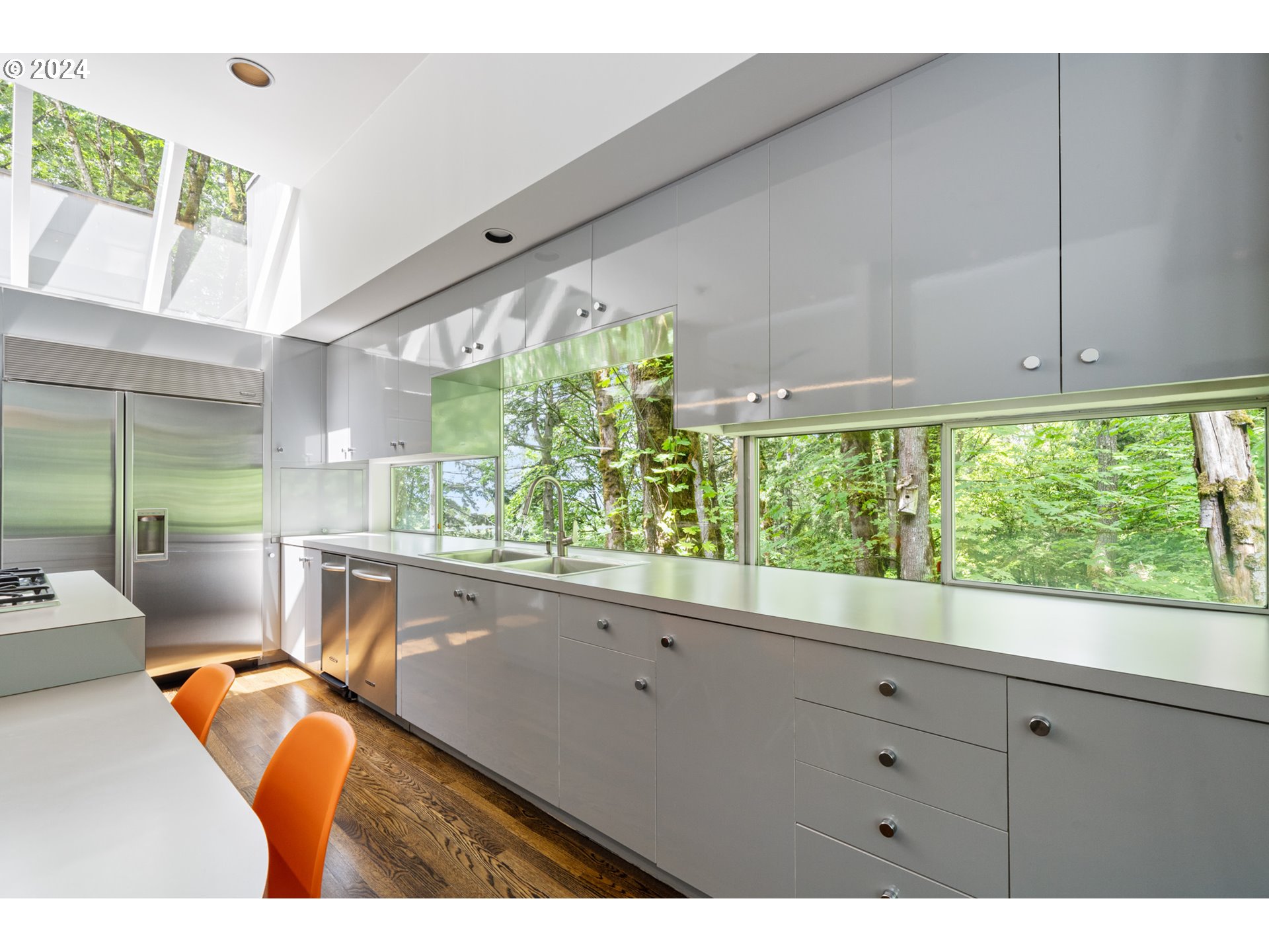 8369 SW MAPLERIDGE DR