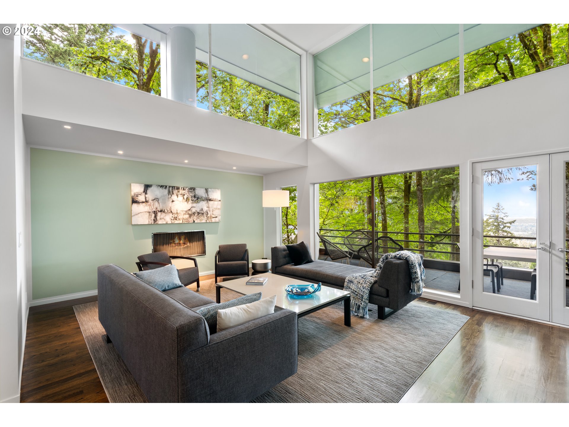 8369 SW MAPLERIDGE DR