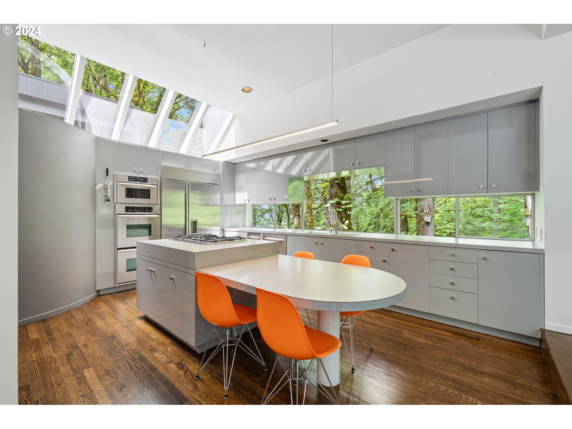 8369 SW MAPLERIDGE DR