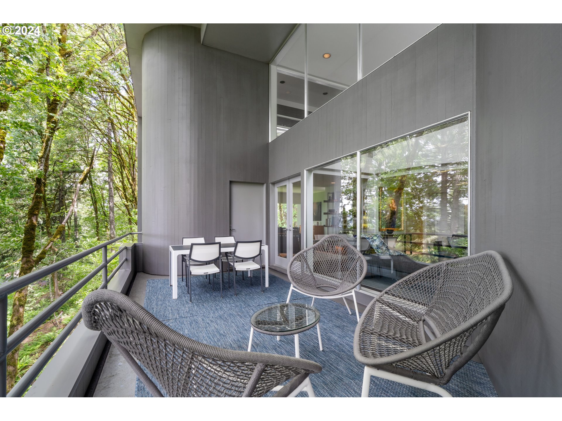 8369 SW MAPLERIDGE DR