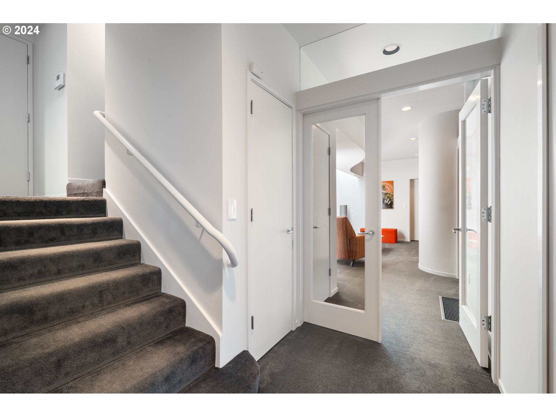 8369 SW MAPLERIDGE DR