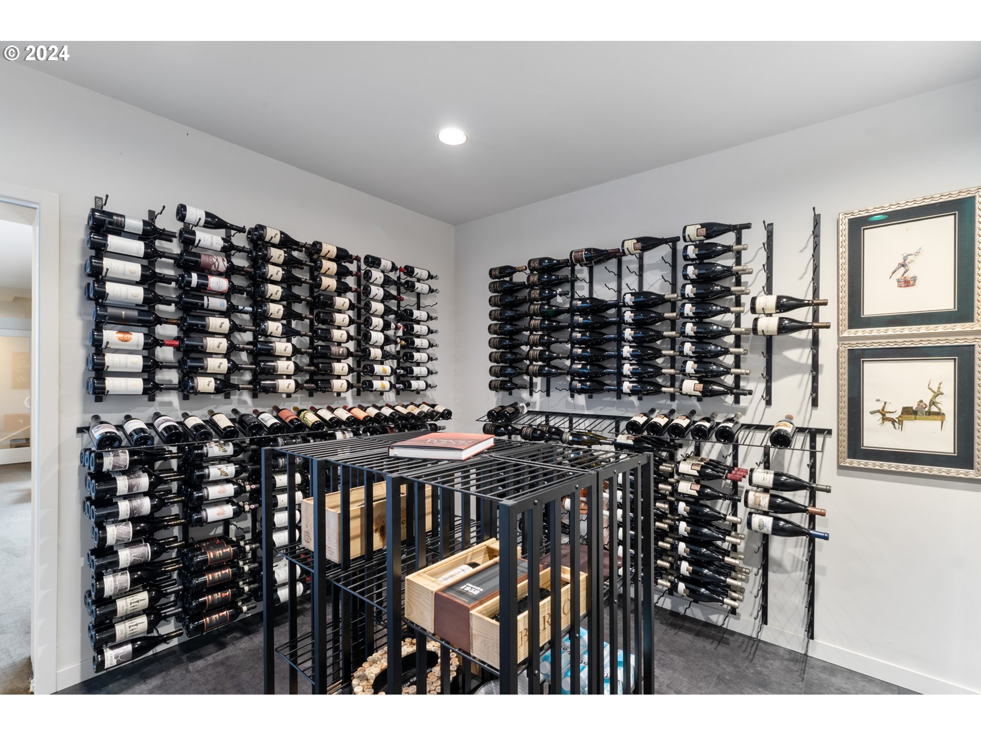 8369 SW MAPLERIDGE DR