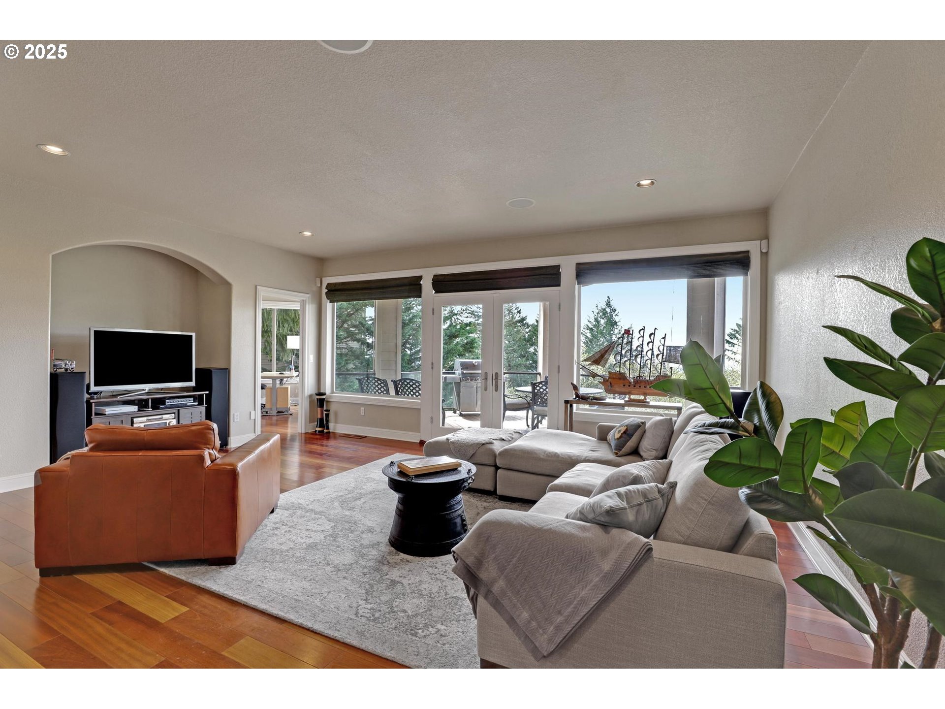 8333 NW HAZELTINE ST