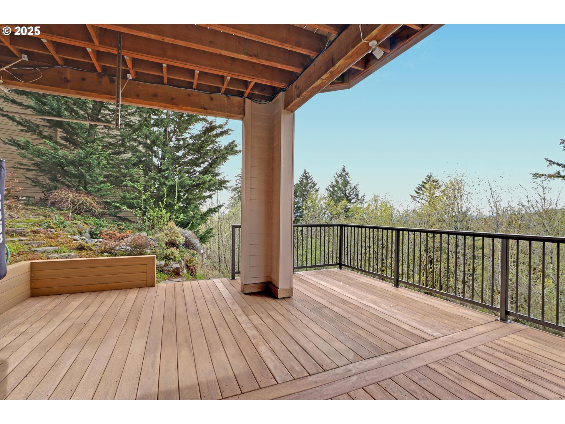 8333 NW HAZELTINE ST