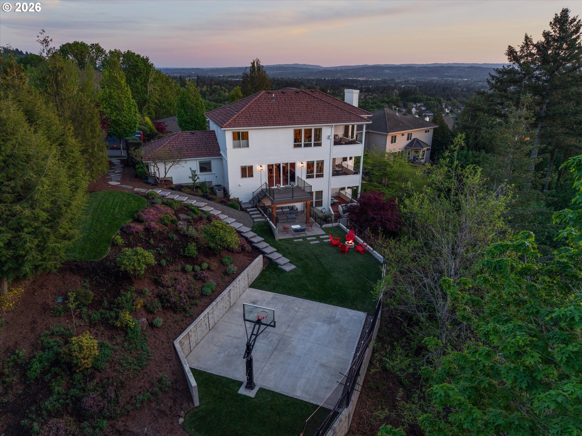 2343 NW PINNACLE DR