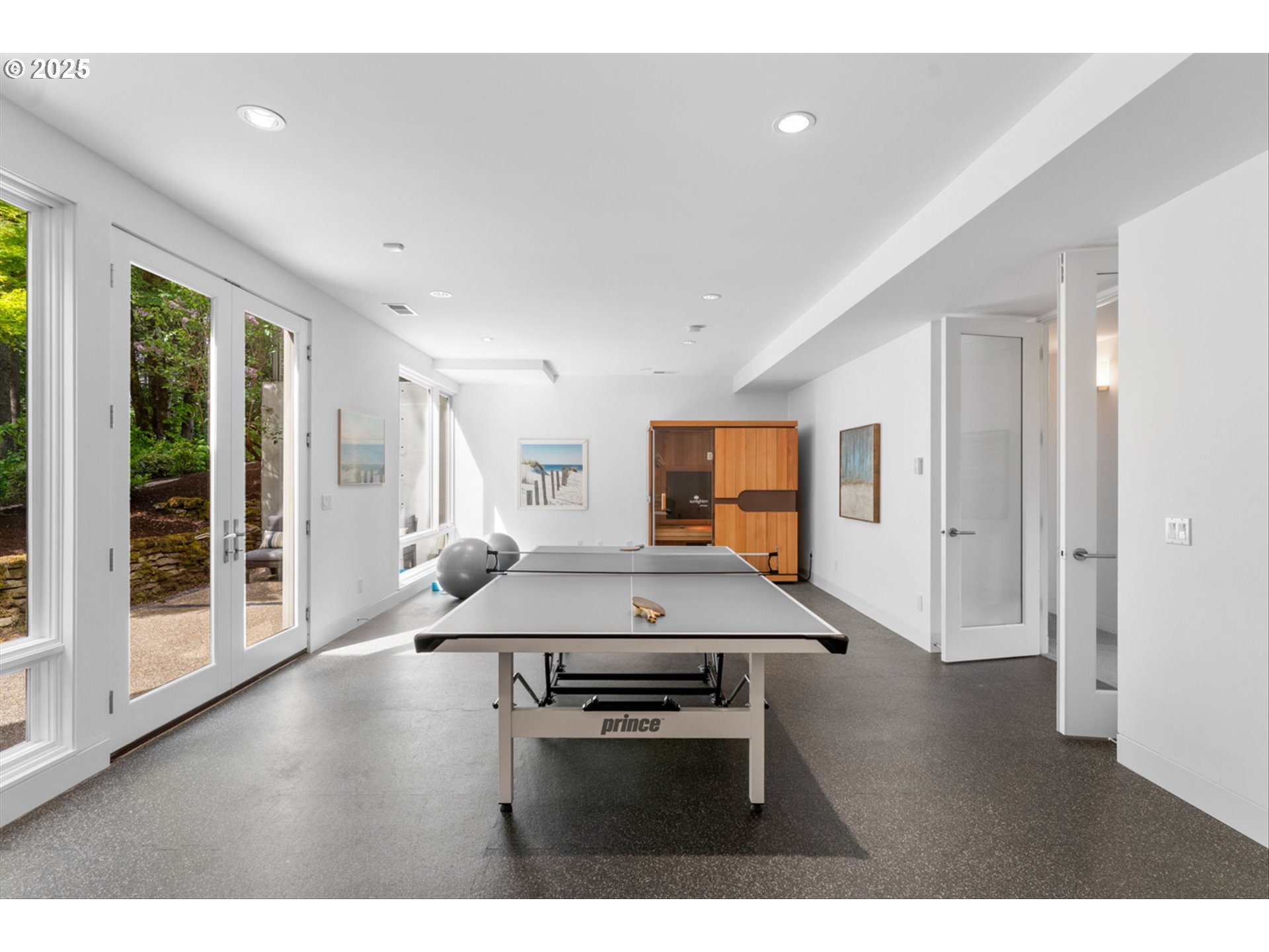 4140 NW THUNDER CREST RD