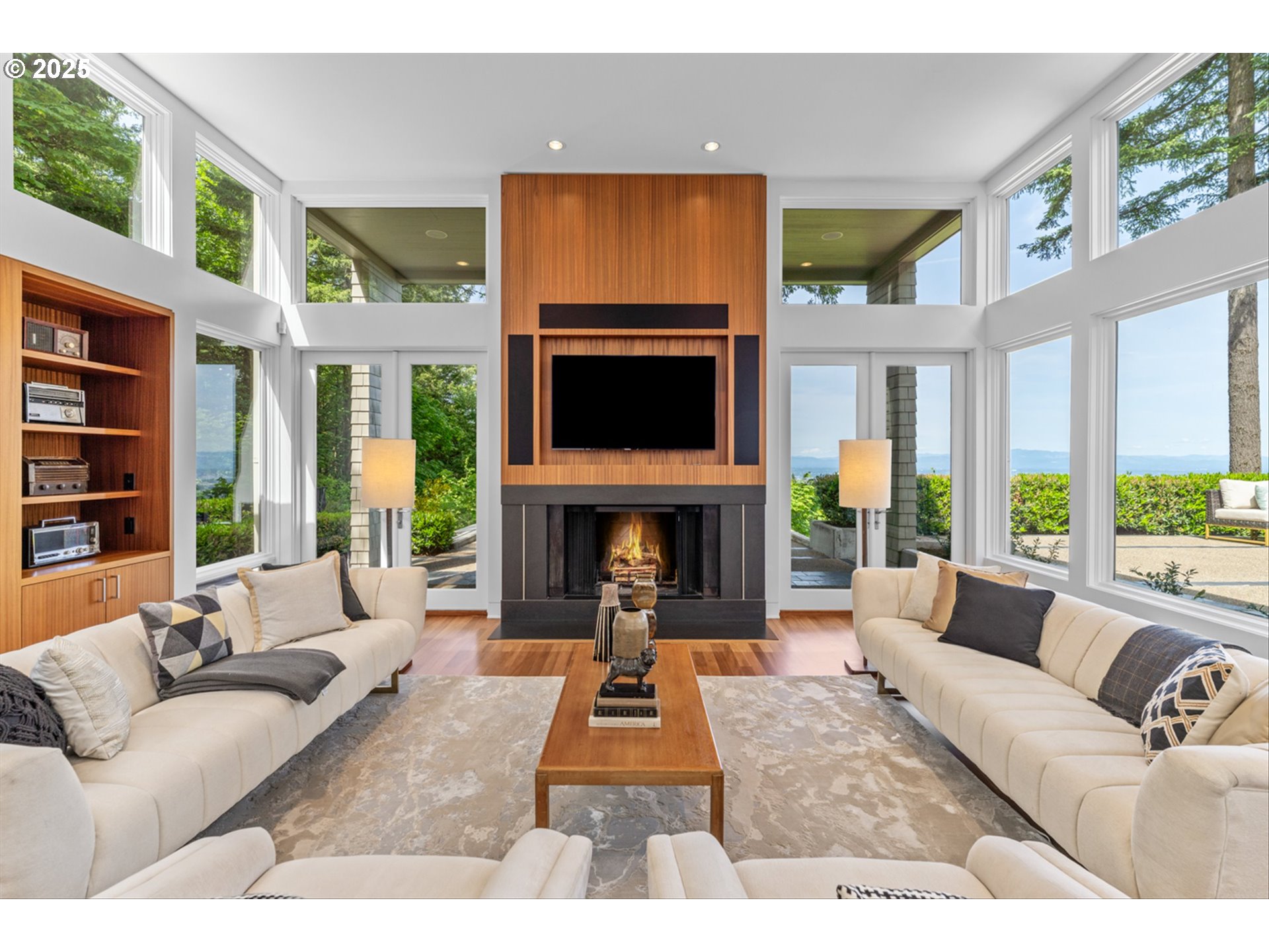 4140 NW THUNDER CREST RD