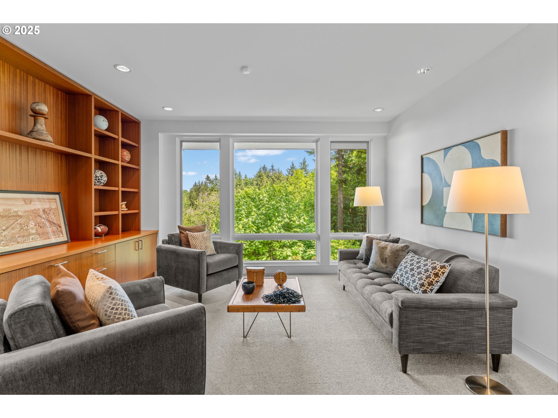 4140 NW THUNDER CREST RD