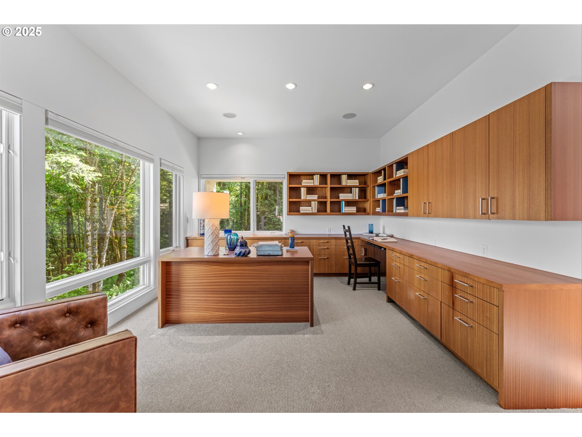 4140 NW THUNDER CREST RD