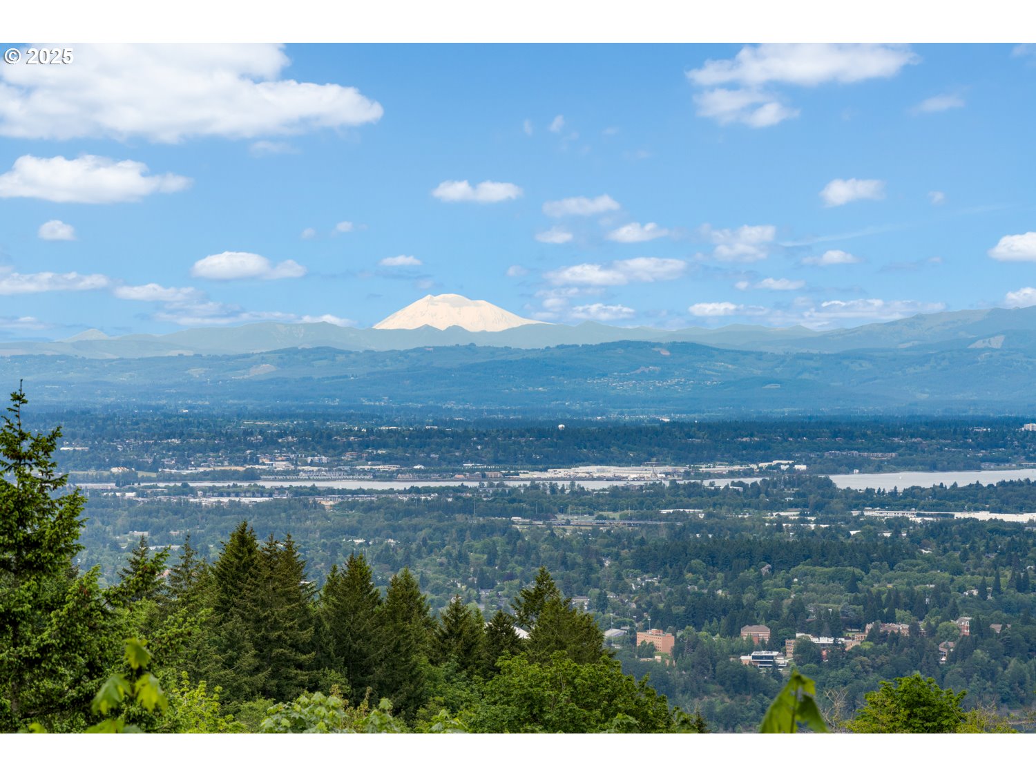 4140 NW THUNDER CREST RD