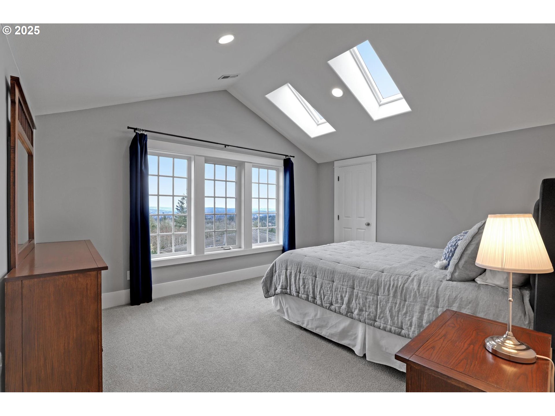 8711 NW TERRACEVIEW CT