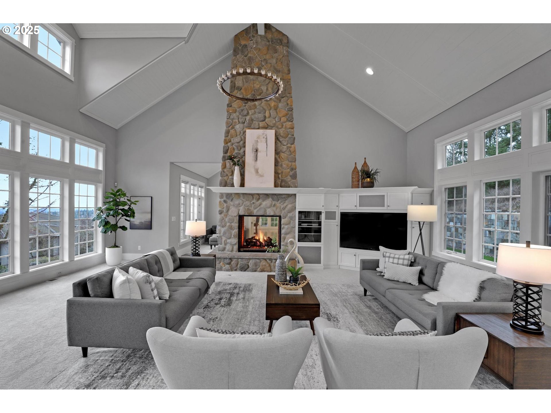 8711 NW TERRACEVIEW CT