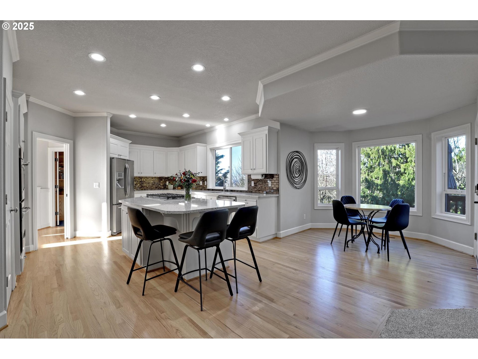 8033 NW HAZELTINE ST