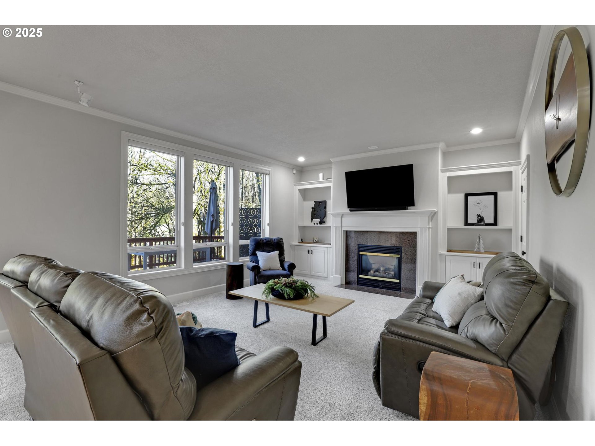 8033 NW HAZELTINE ST