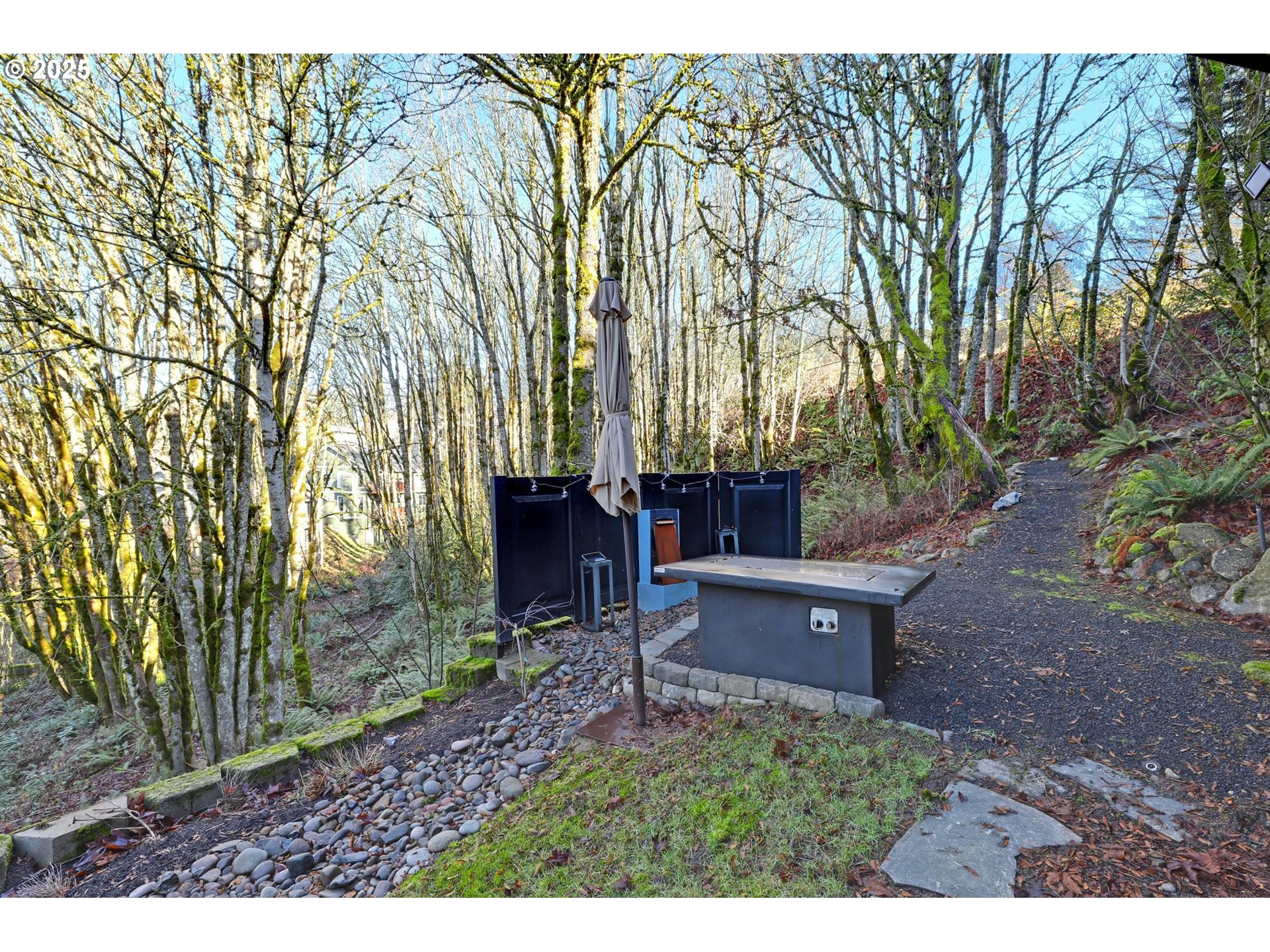 8033 NW HAZELTINE ST