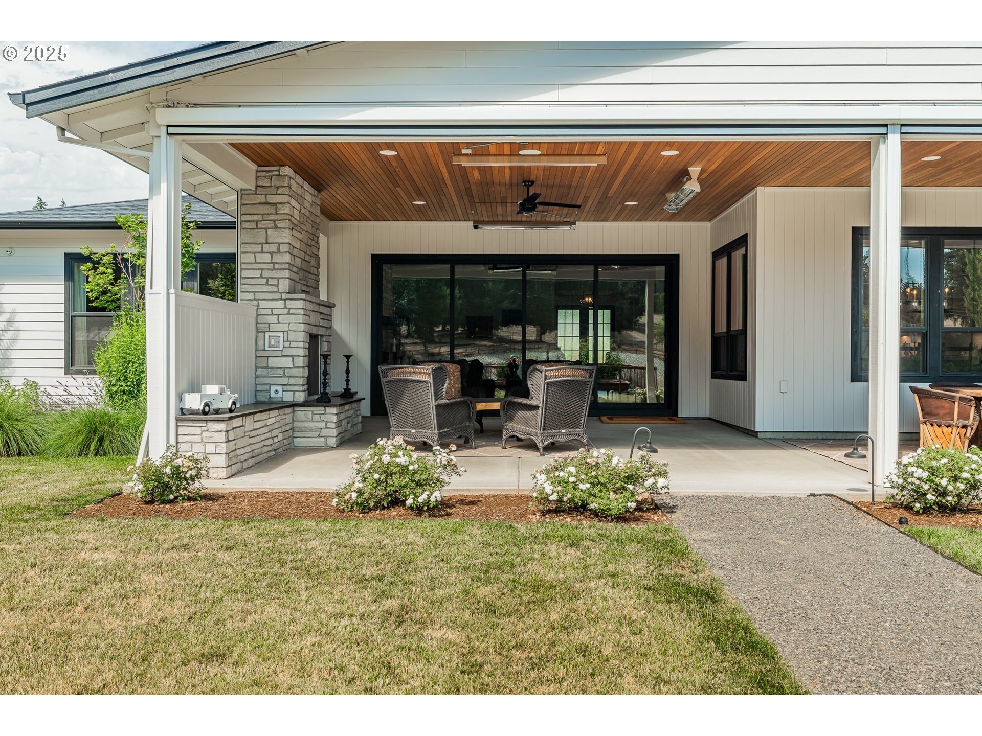 27165 SW BLUE MEADOW LN