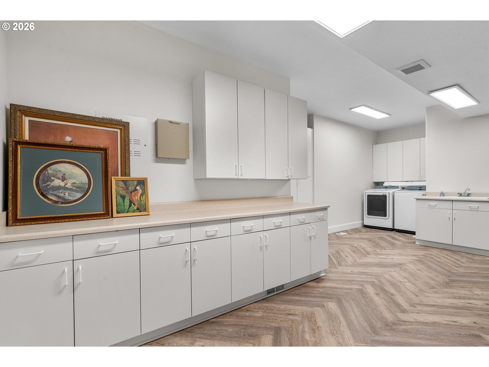 1811 NW CEDAR RIDGE DR