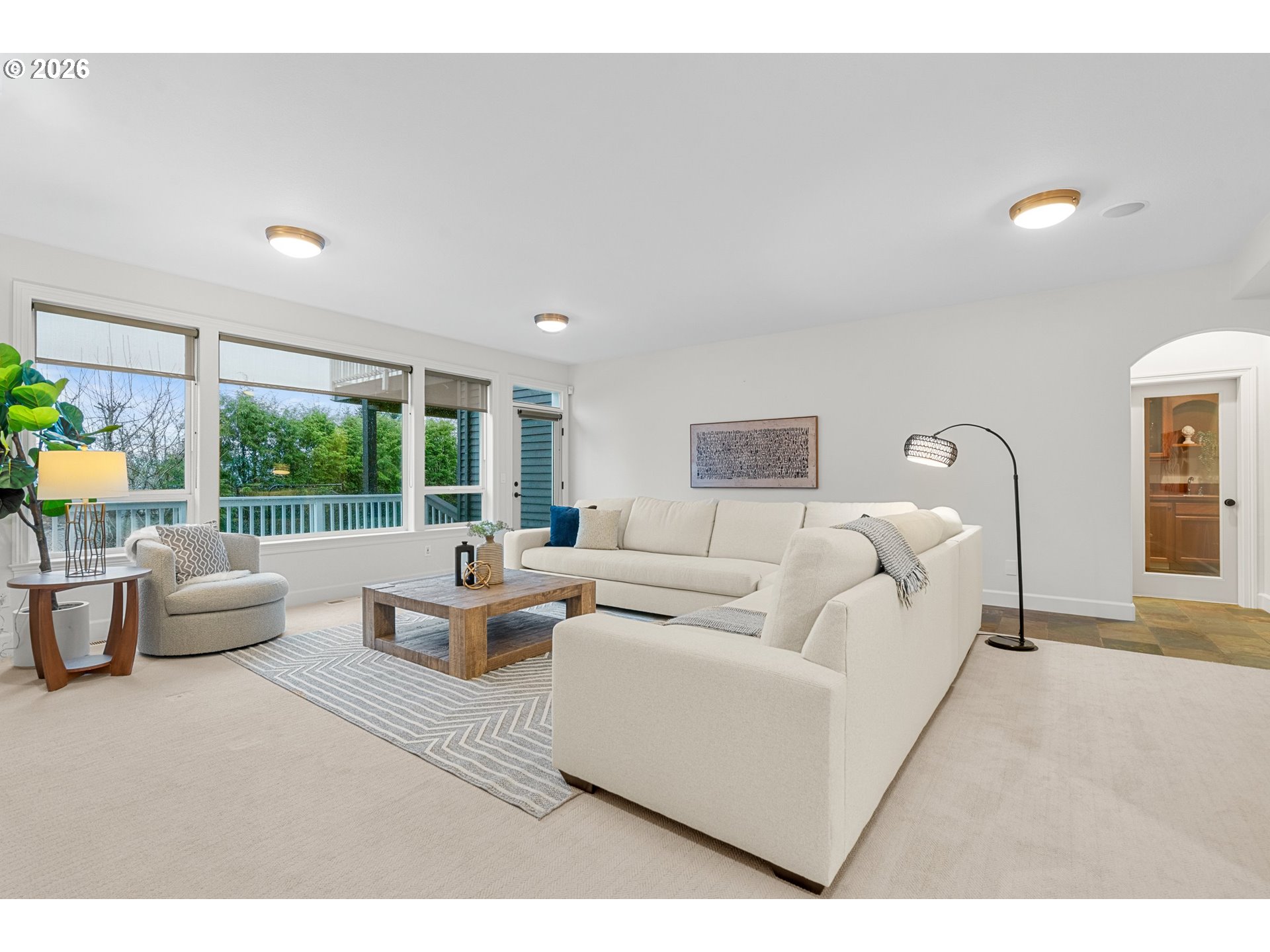 1811 NW CEDAR RIDGE DR