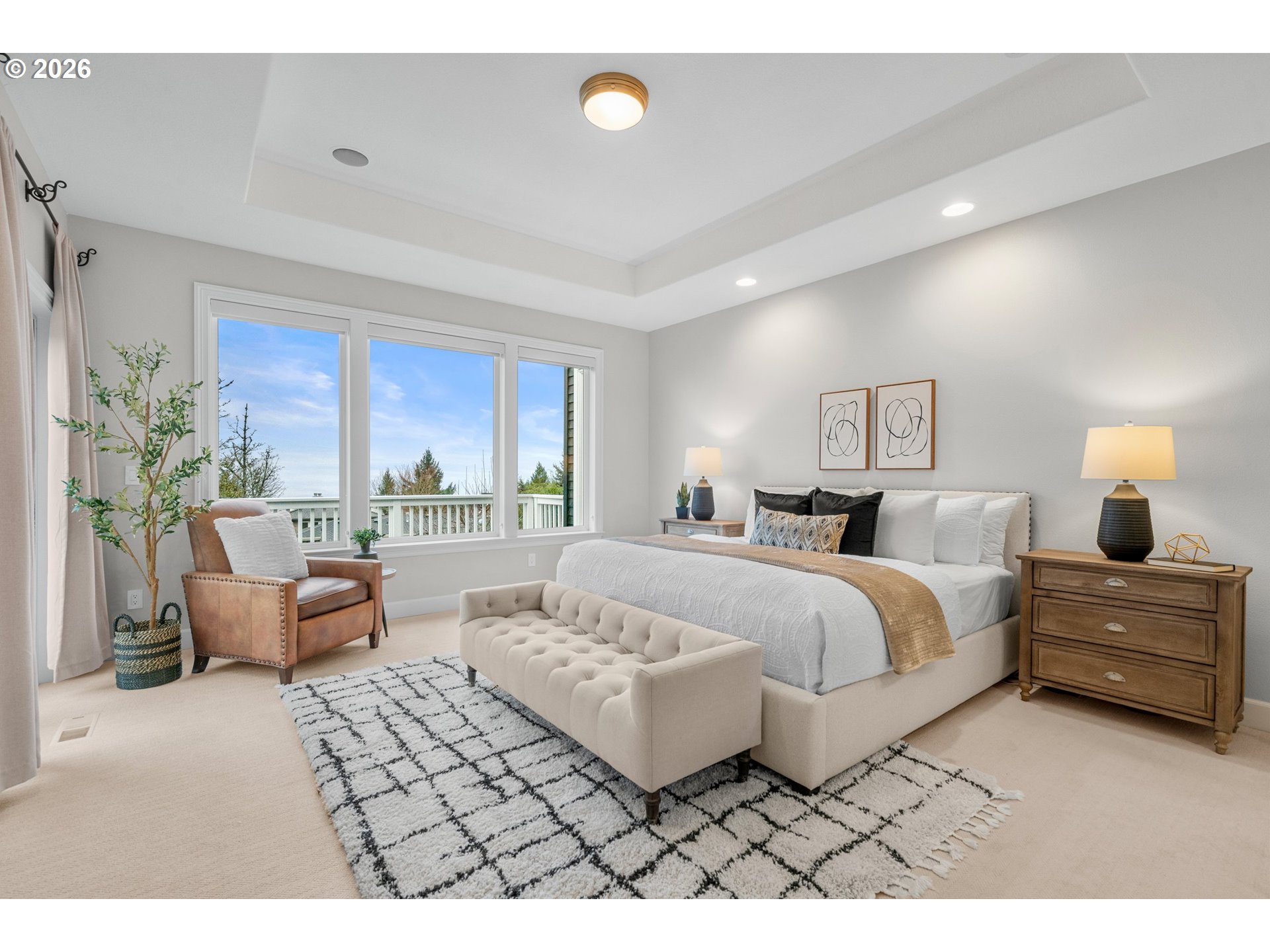 1811 NW CEDAR RIDGE DR