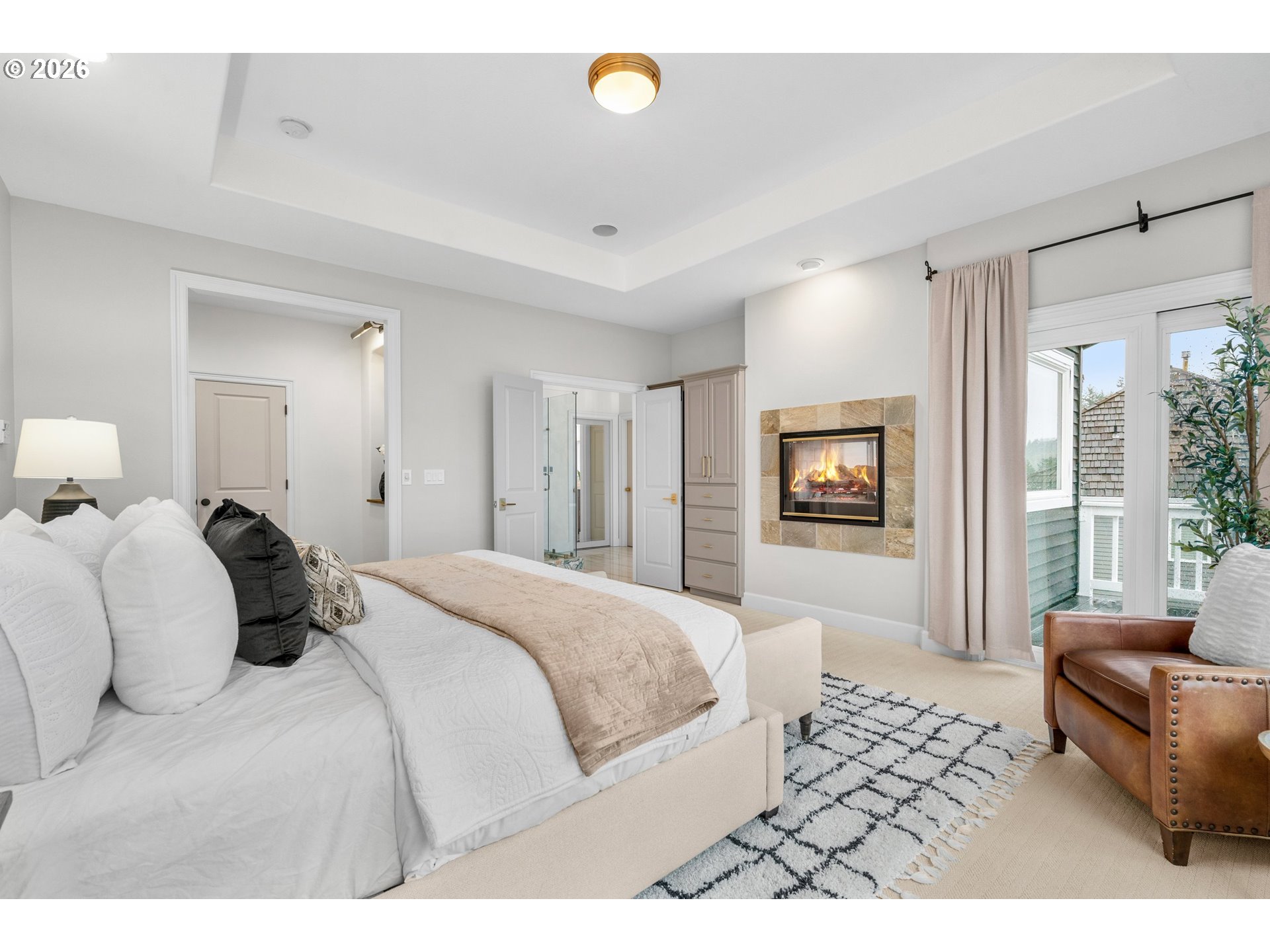 1811 NW CEDAR RIDGE DR