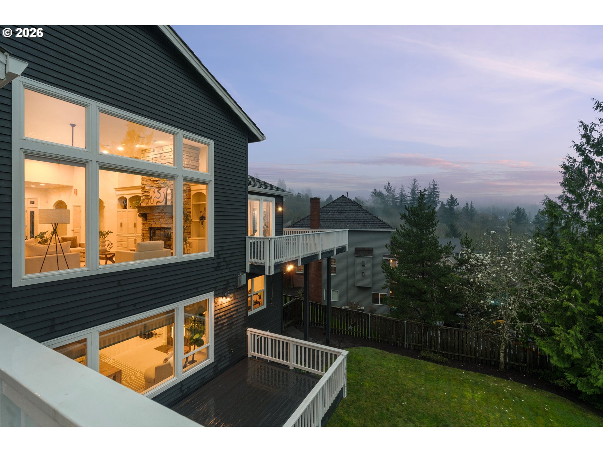 1811 NW CEDAR RIDGE DR